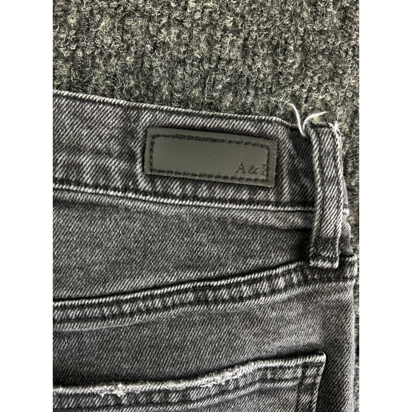 Abercrombie & Fitch Abercrombie & Fitch Jeans The Ankle Straight 28 6 R Ultra High Rise Black Women's Regular Size 28 Denim Distressed Pockets 5-Pocket Design Vintage No Size 28" / US 6 / IT 42 - 4 Thumbnail
