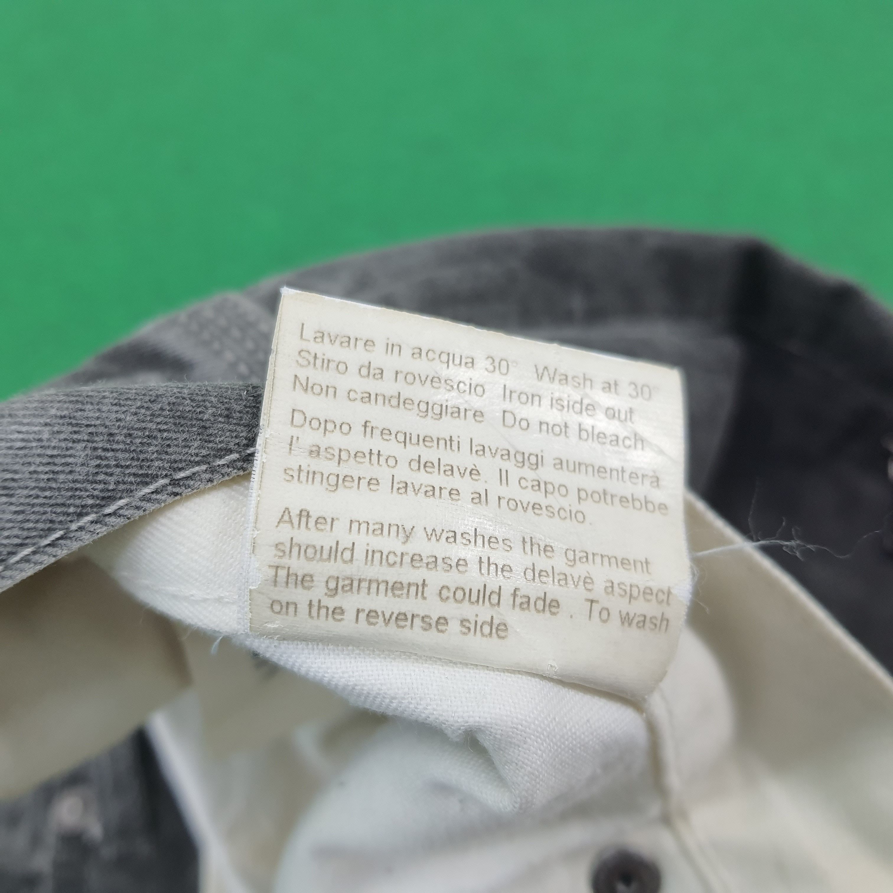 Neil Barrett × Vintage Vintage Neil Barrett BDE34A Italian Designer Casual Pants Size US 32 / EU 48 - 9 Thumbnail