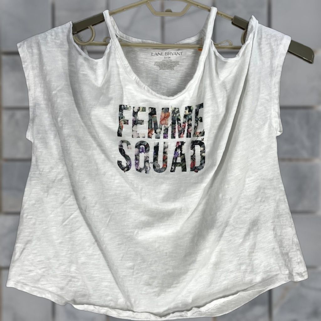 Vintage Lane Bryant Top Plus 22/24 White Graphic Tee Femme Squad 100% Cotton Shirt Womens Vintage No Size 3XL / US 20-22 - 1 Thumbnail