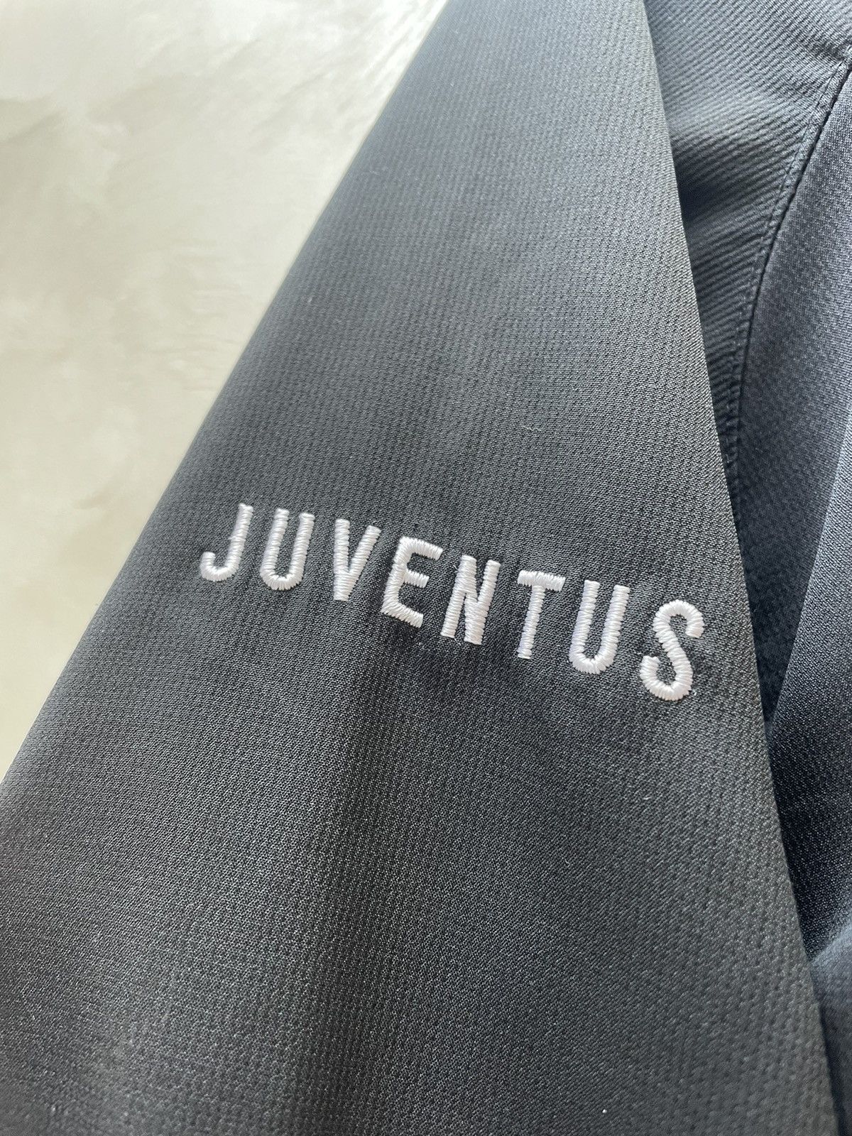 Nike × Vintage Vintage Juventus 2005 Nike Training Football Track Jacket Size US M / EU 48-50 / 2 - 5 Thumbnail
