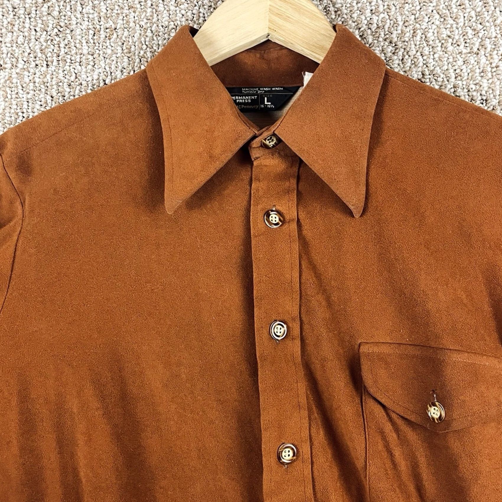 JCPenney VINTAGE Penneys Shirt Men L Faux Suede Dagger USA Disco Rockabilly T464 Size US L / EU 52-54 / 3 - 3 Thumbnail
