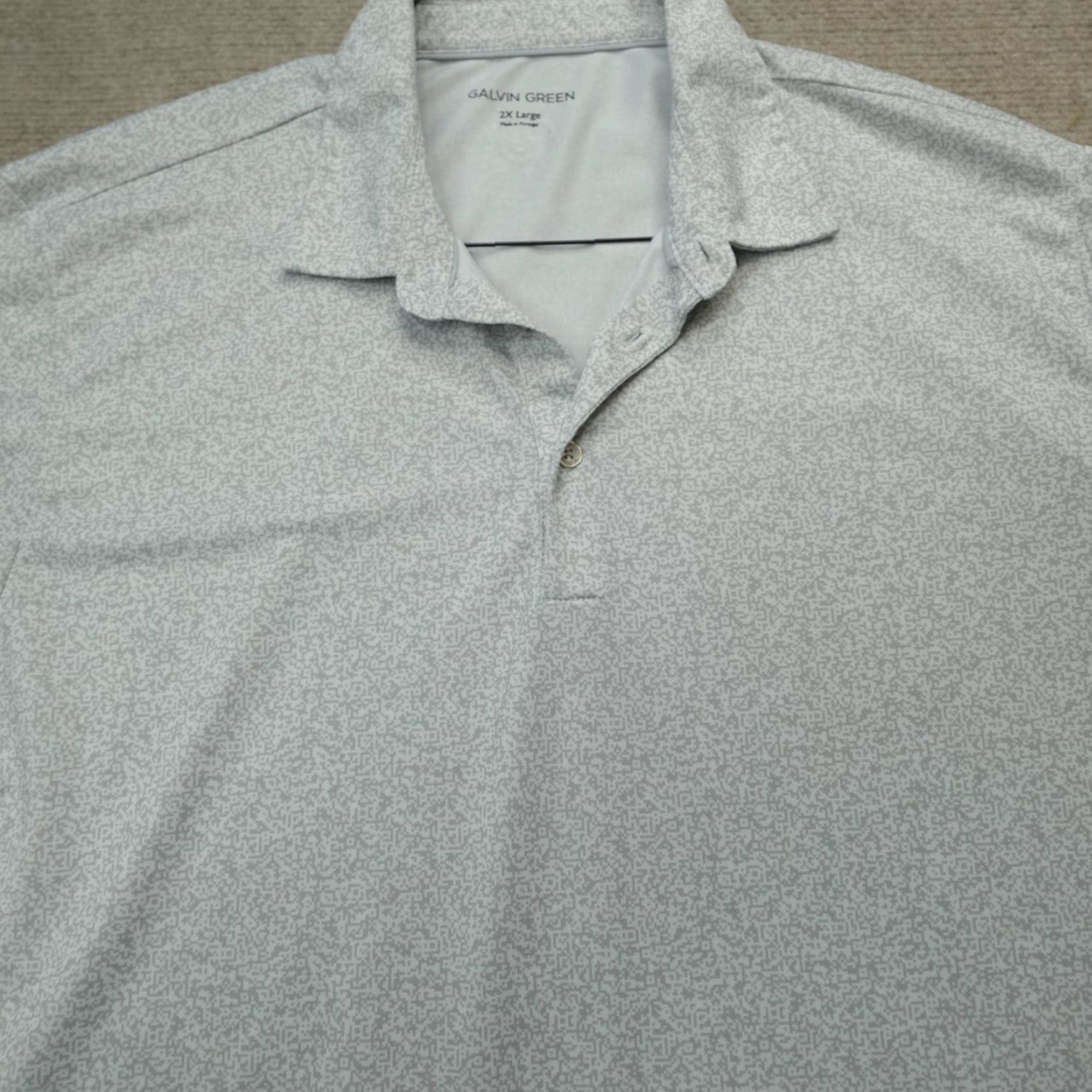 Galvin Green Galvin Green Polo Shirt 2X Gray Pixelated All Over Print Geometric Short Sleeve Collared Pullover Logo Embroidered Men Big & Tall Golf Sports Theme Size US XXL / EU 58 / 5 - 2 Thumbnail