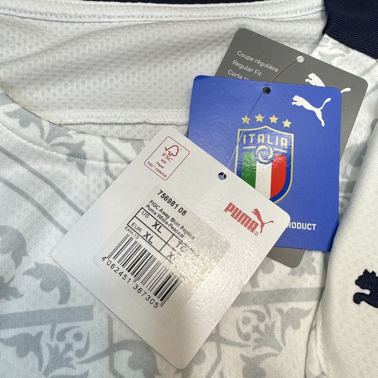 Puma Italy 20/21 away shirt #20 Bernardeschi (Bnwt) Size US XL / EU 56 / 4 - 6 Thumbnail