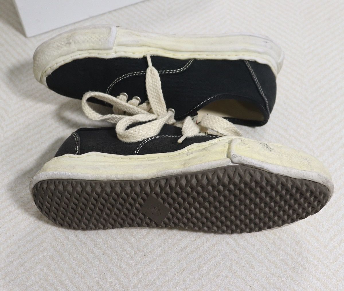 Maison MIHARA YASUHIRO Maison Mihara Yasuhiro MMY Low Top Shoes Size US 8 / EU 41 - 4 Thumbnail