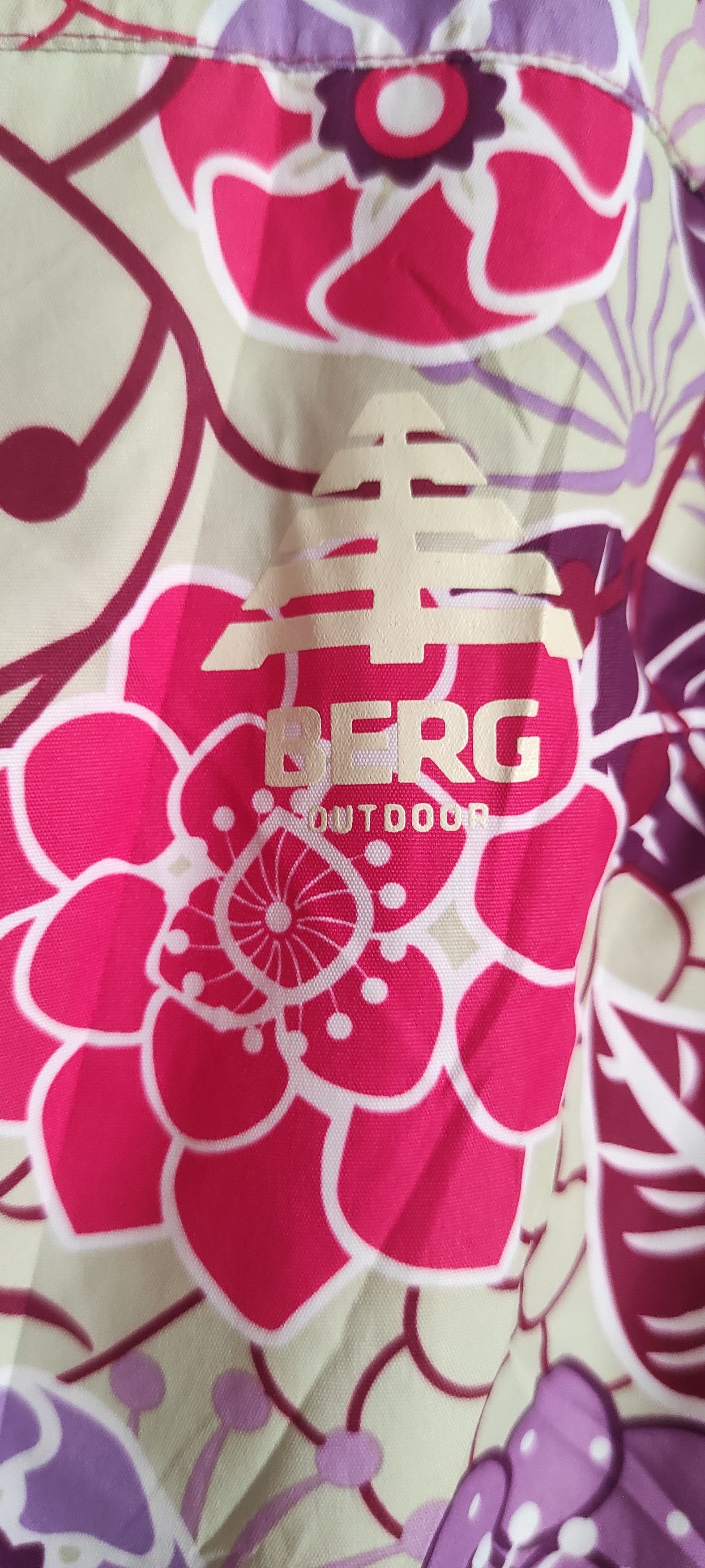 Other Berg Outdoor Weatherproof Floral waterproof Hooded Jacket Size S / US 4 / IT 40 - 3 Thumbnail