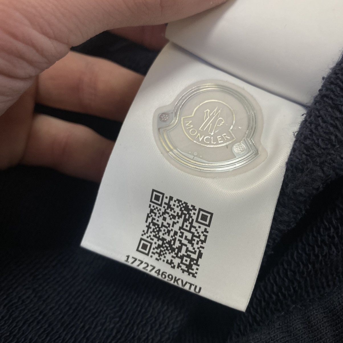 Moncler Moncler Sweatpants Big Logo Size US 36 / EU 52 - 12 Thumbnail