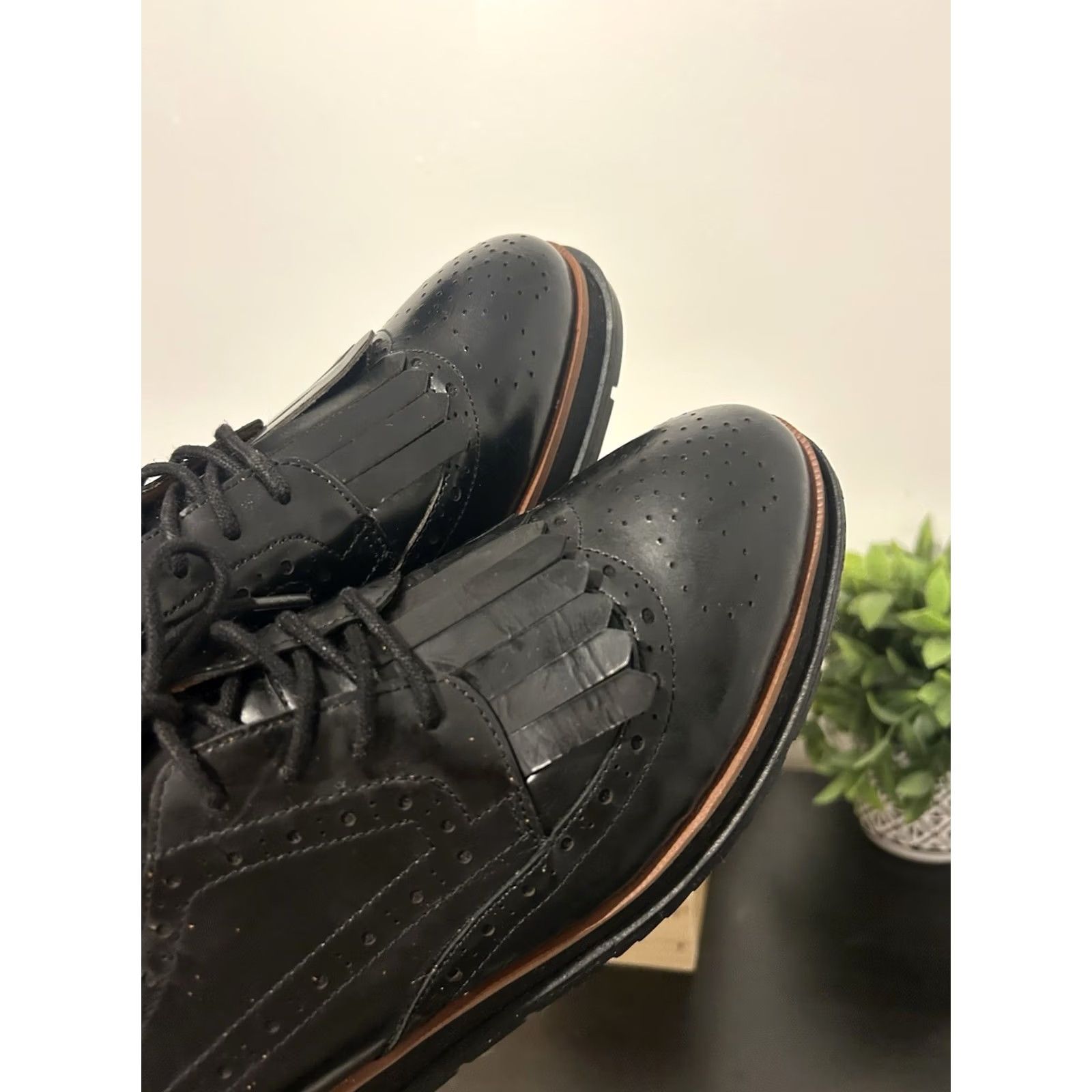 Franco Sarto VINTAGE Women’s SARTO by Franco Sarto Black Leather LaceUp Darby Dress Shoes Size 8 Size M / US 6-8 / IT 42-44 - 5 Thumbnail