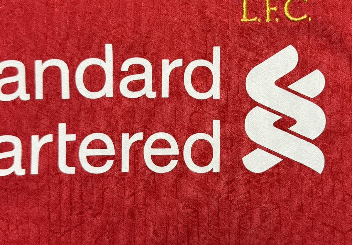 Warrior Liverpool 2014 2015 Home Shirt Jersey Warrior #8 Gerrard Size US L / EU 52-54 / 3 - 9 Thumbnail