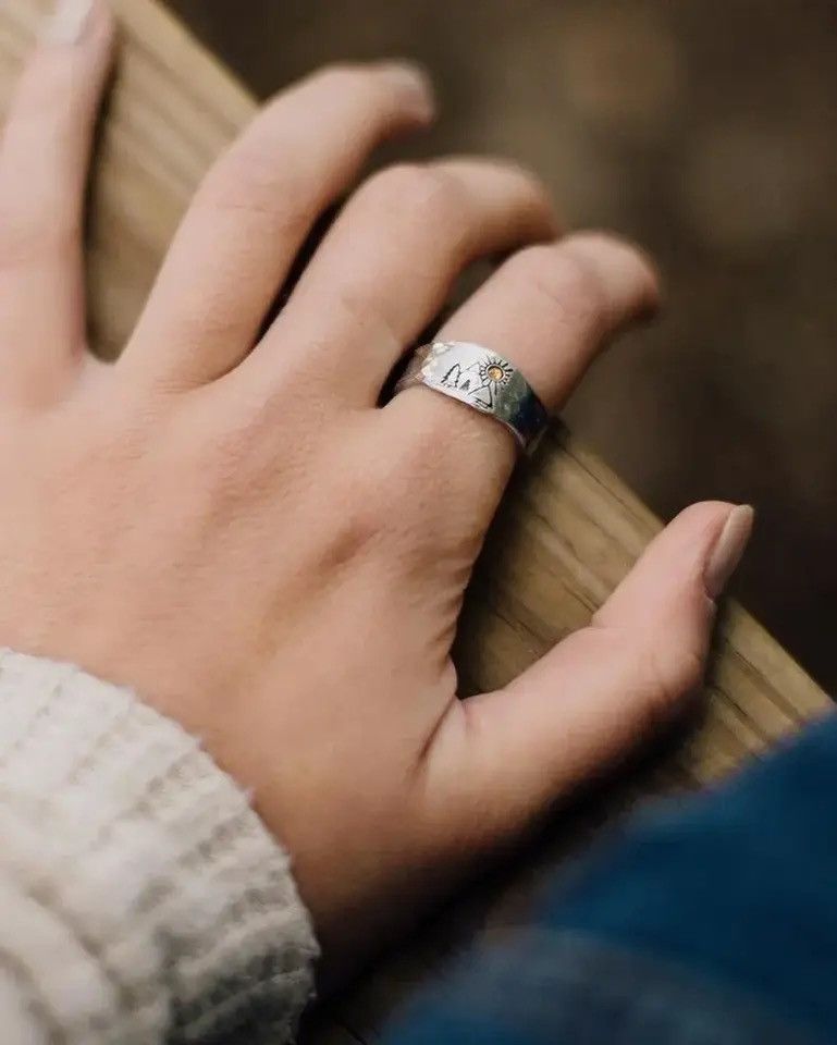 Jewelry × Vintage Forest Mountain Sun Nature Landscape Carved Ring Size ONE SIZE - 4 Thumbnail