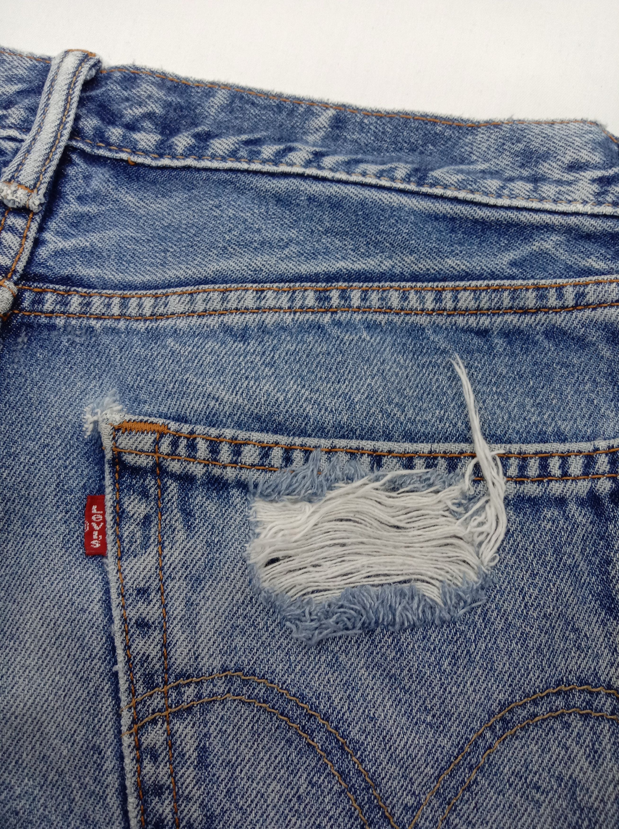 Levi's Vintage Levi’s 505 Ripped Jeans Distressed Denim Size US 33 - 12 Thumbnail