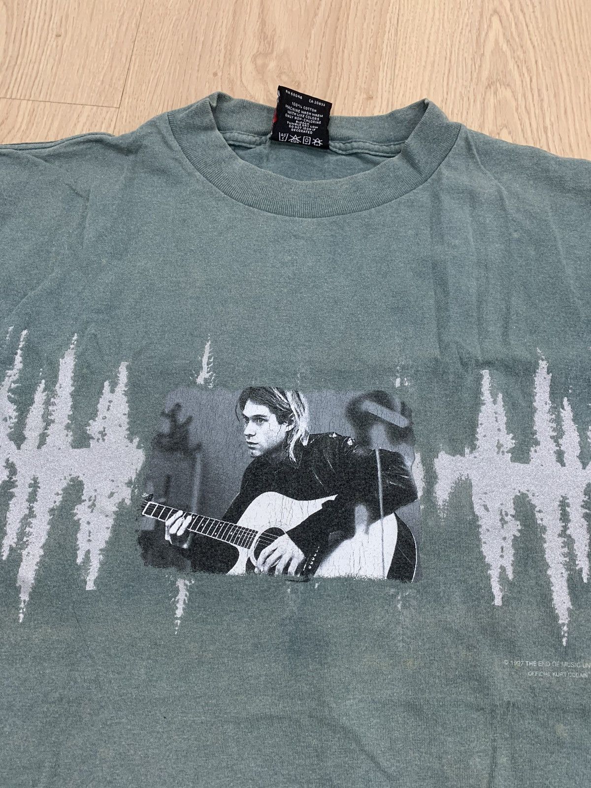 Nirvana VTG KURT COBAIN NIRVANA BAND TOUR SHIRT Size US L / EU 52-54 / 3 - 3 Thumbnail