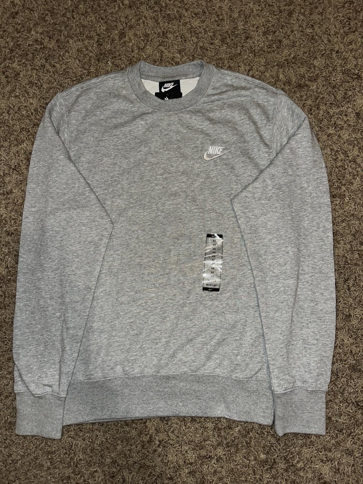 Nike Nike Men’s Sportswear Club Grey Fleece Crew Size US XS / EU 42 / 0 - 1 Thumbnail