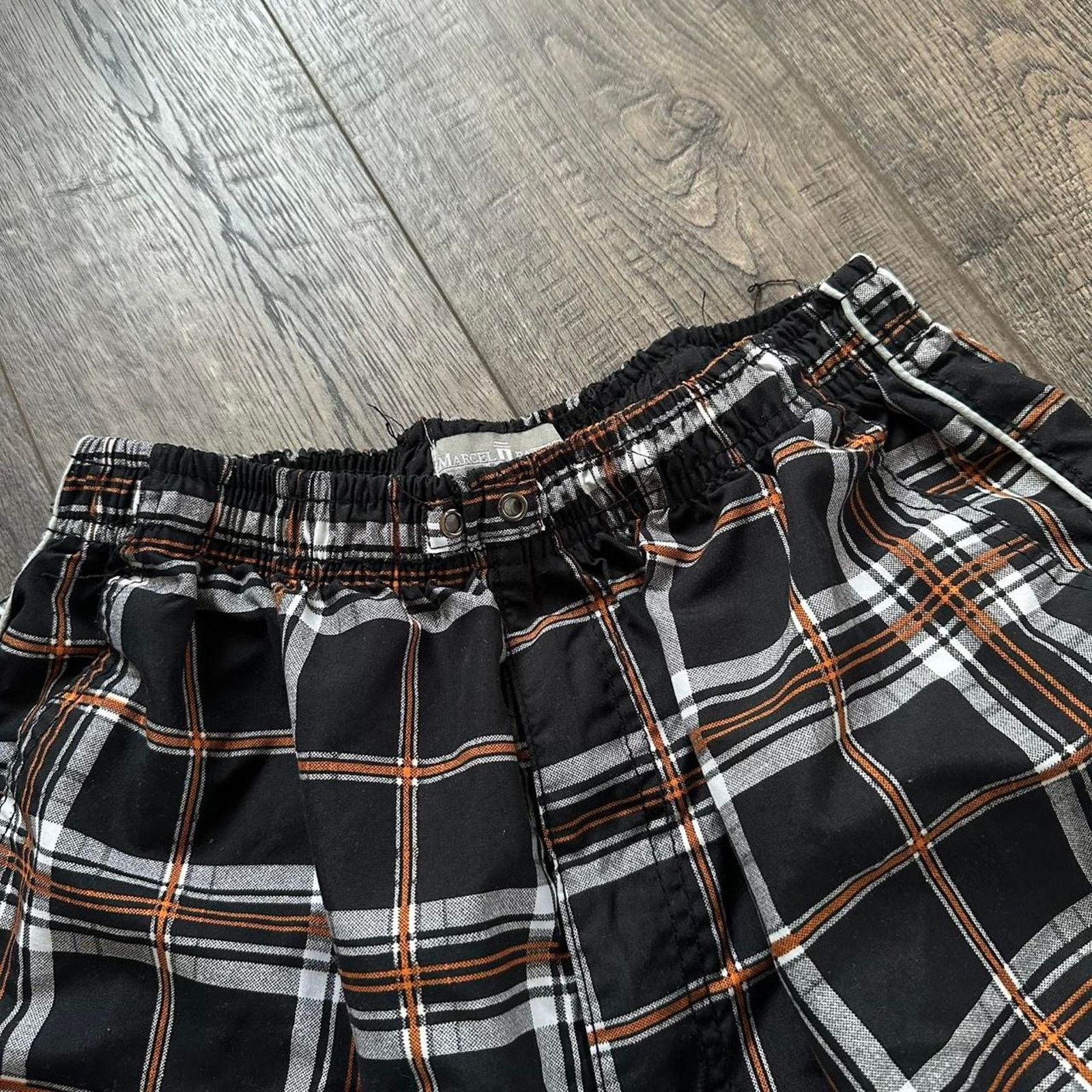 Vintage Vintage Black Plaid Nylon Sporty Cargo Swim Tactical Shorts Size US 30 / EU 46 - 3 Thumbnail