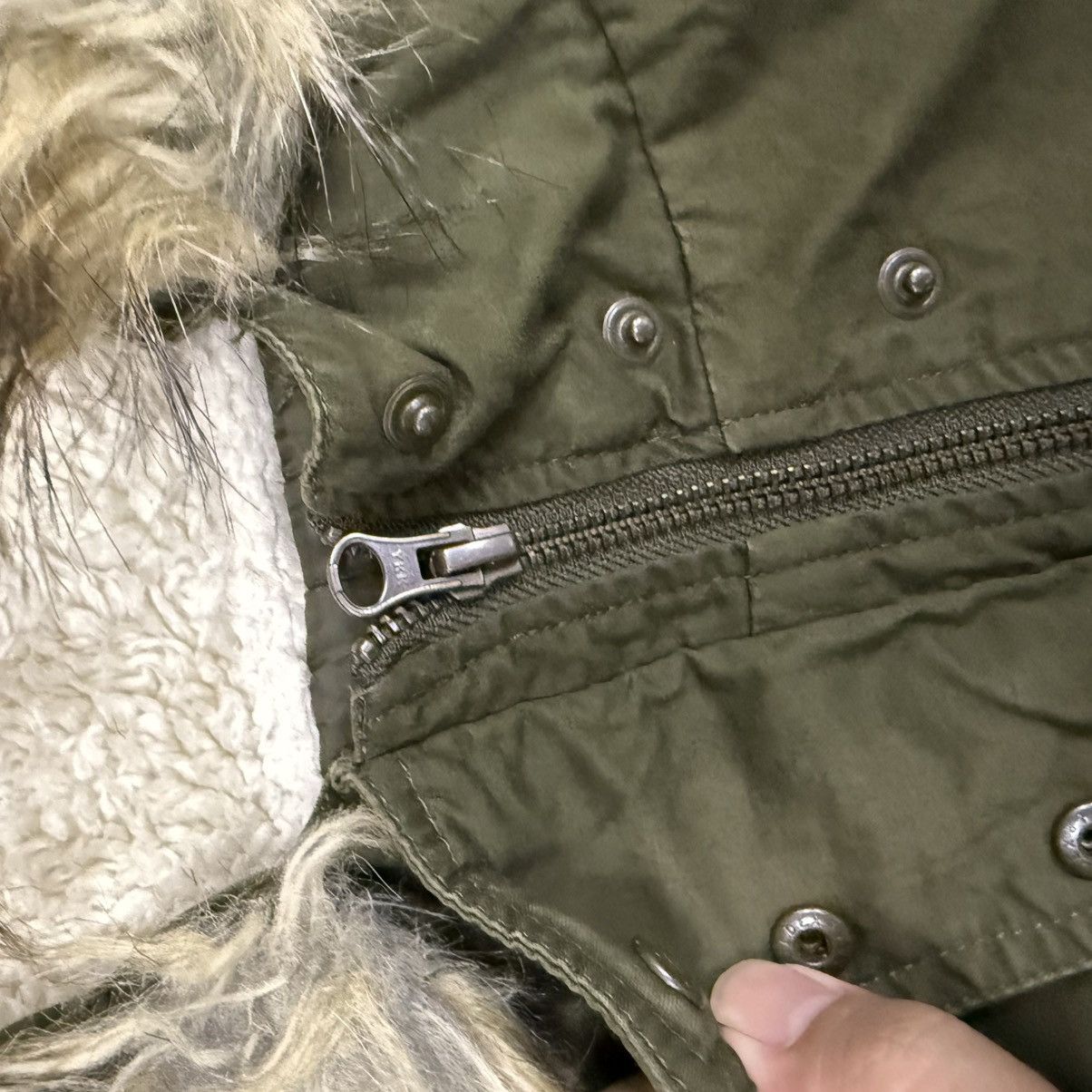 Beauty Beast 1950s US Army M-51 Retro Parka Fur Hooded Fishtail Jacket Size US L / EU 52-54 / 3 - 11 Thumbnail
