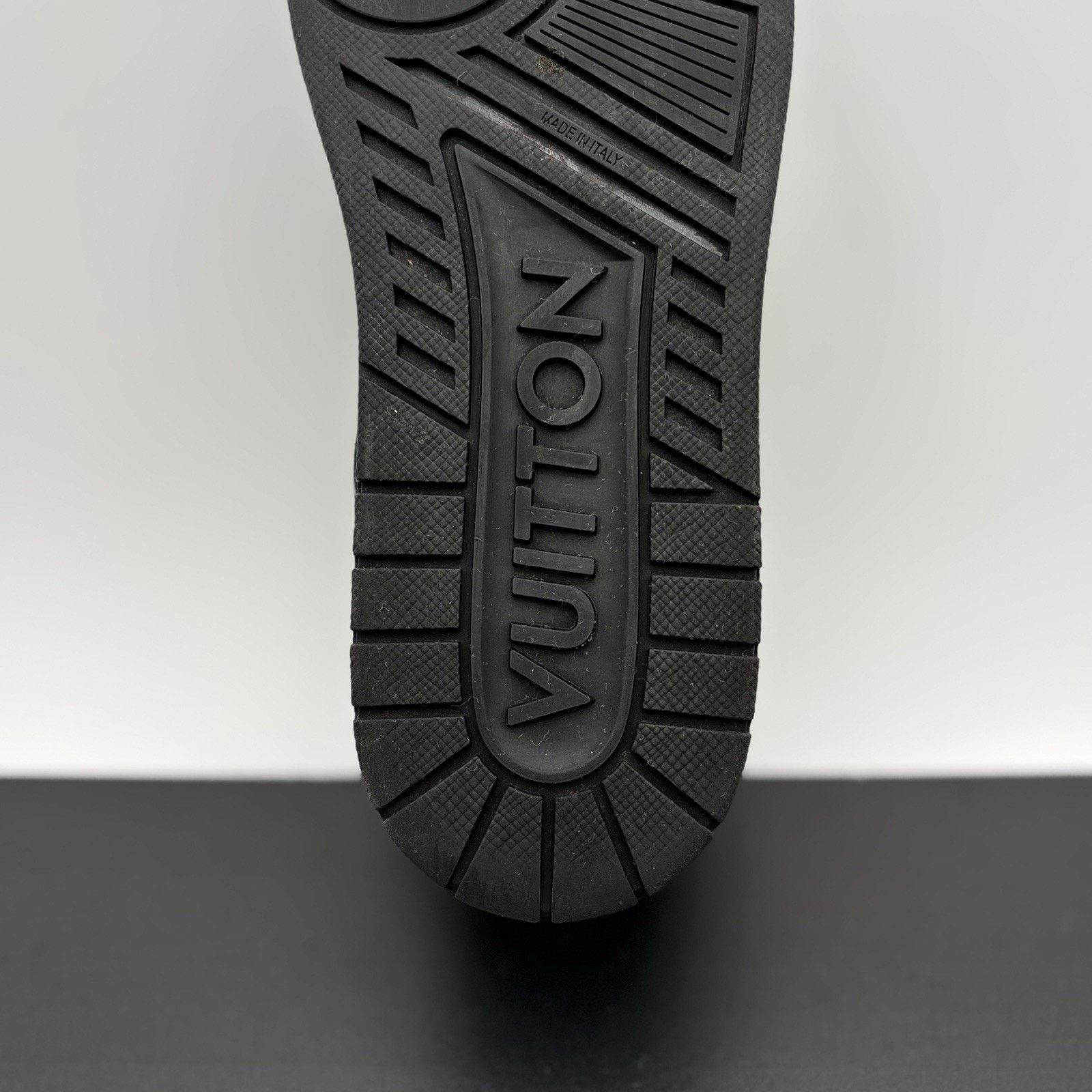Louis Vuitton Louis Vuitton Hardware Calfskin Trainer ‘ Black, Gold ‘ Size US 10.5 / EU 43-44 - 18 Thumbnail