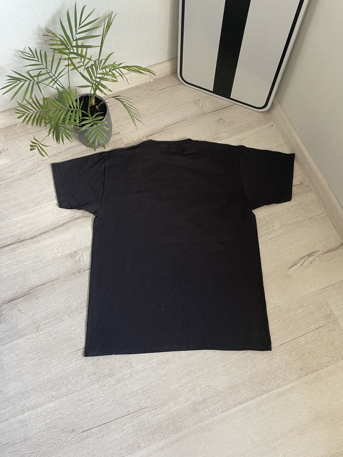 Band Tees Vntg Official 2004 The Smiths The Queen Is Dead(Stone Roses) Size US M / EU 48-50 / 2 - 2 Thumbnail