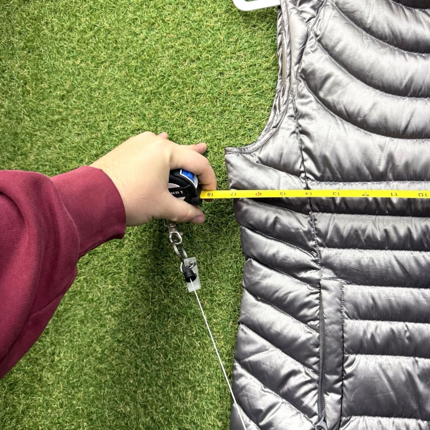 Vintage Bernardo Puffer Vest Womens Small Down Fill Primaloft Full Zip Hiking Metallic Green Vest Womens Small Down Fill Full Zip Outdoor Puffer Bernar do Size S / US 4 / IT 40 - 5 Thumbnail