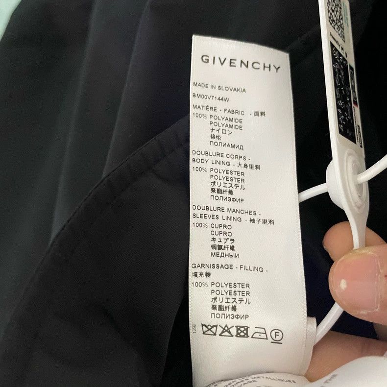 Givenchy Givenchy Black Graffiti Hooded Puffer Jacket 2506-Nextarro Size US M / EU 48-50 / 2 - 4 Thumbnail