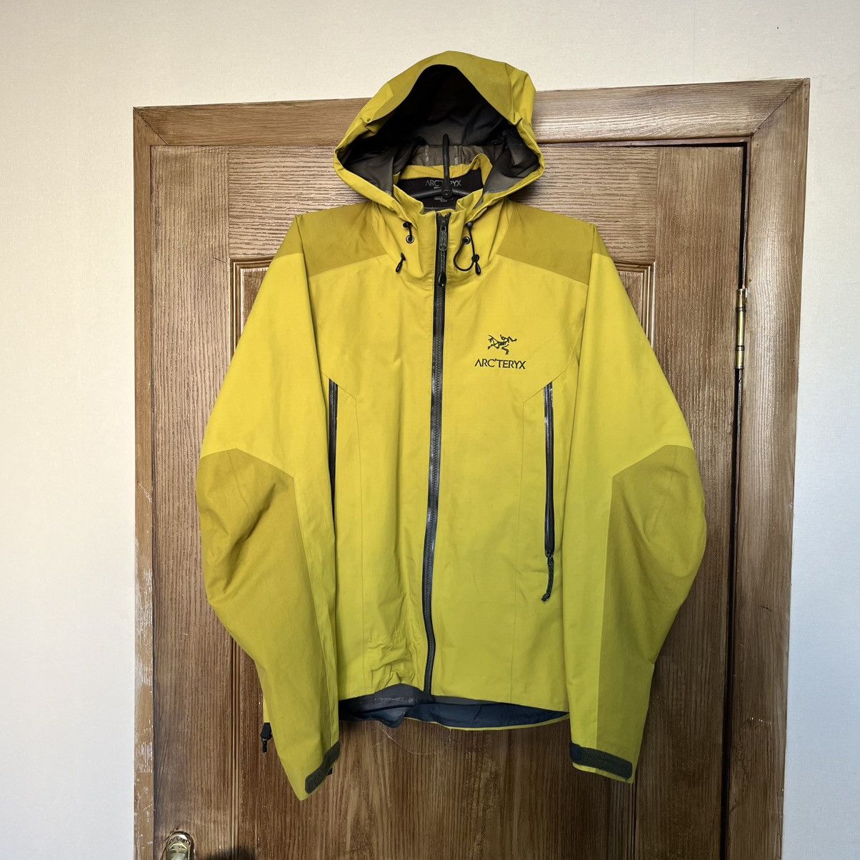 Arc'teryx Rare Vintage Arcteryx Jacket Gore Tex Mens | Grailed