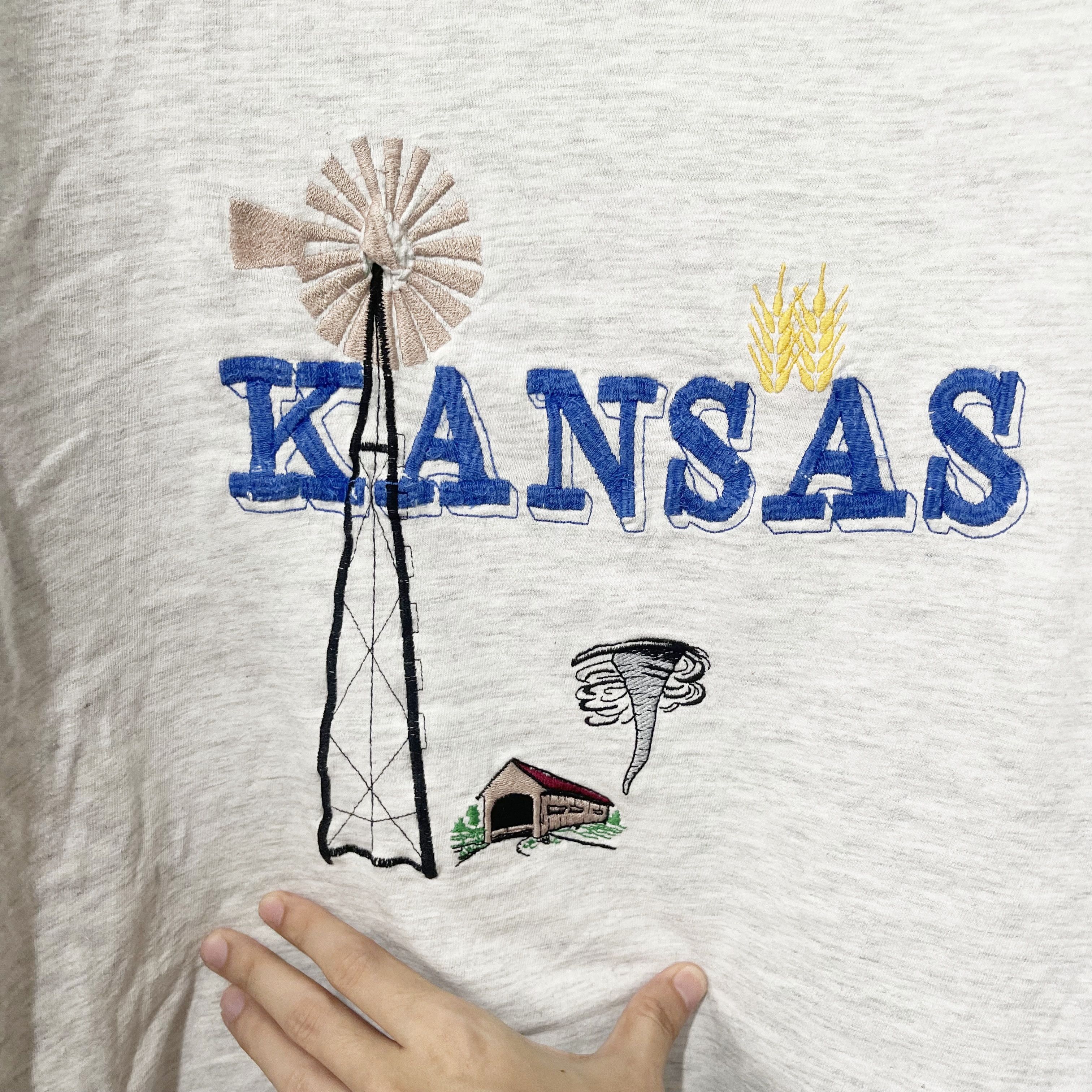 Vintage Vintage 90s Kansas T-Shirt Size US XL / EU 56 / 4 - 2 Thumbnail