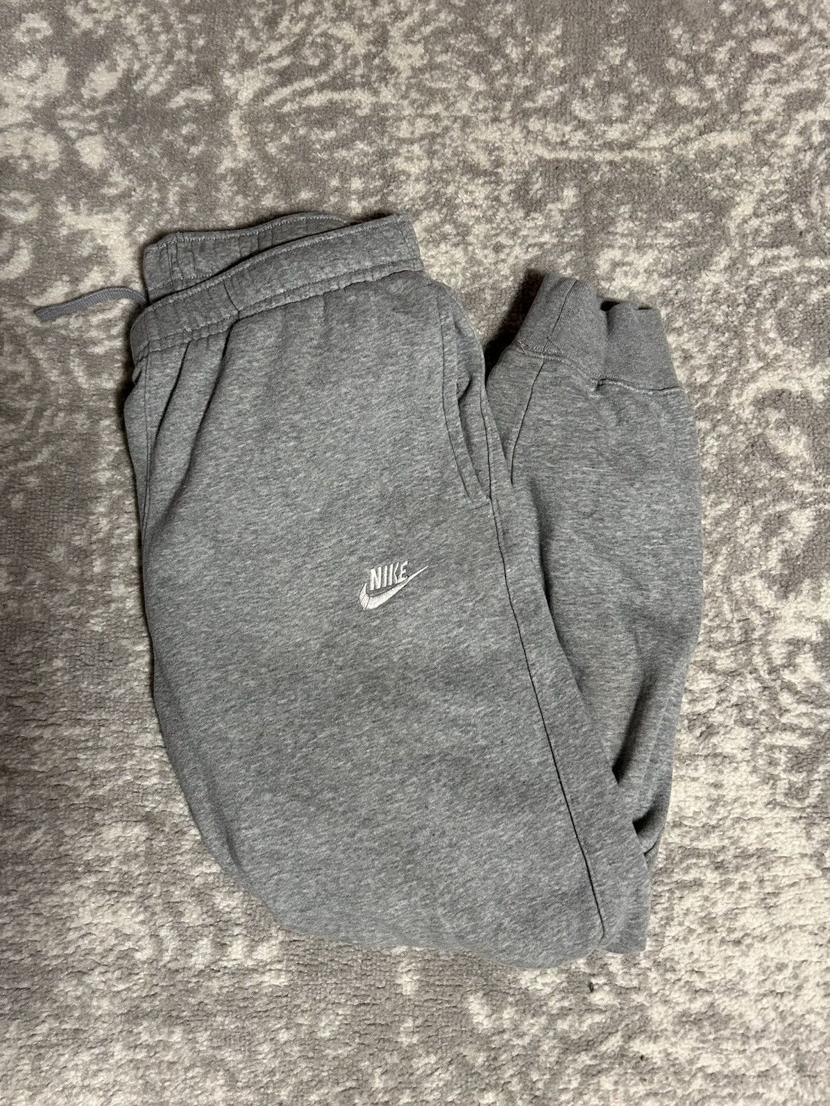 Nike Grey Nike Sweatpants Size US 32 / EU 48 - 4 Thumbnail