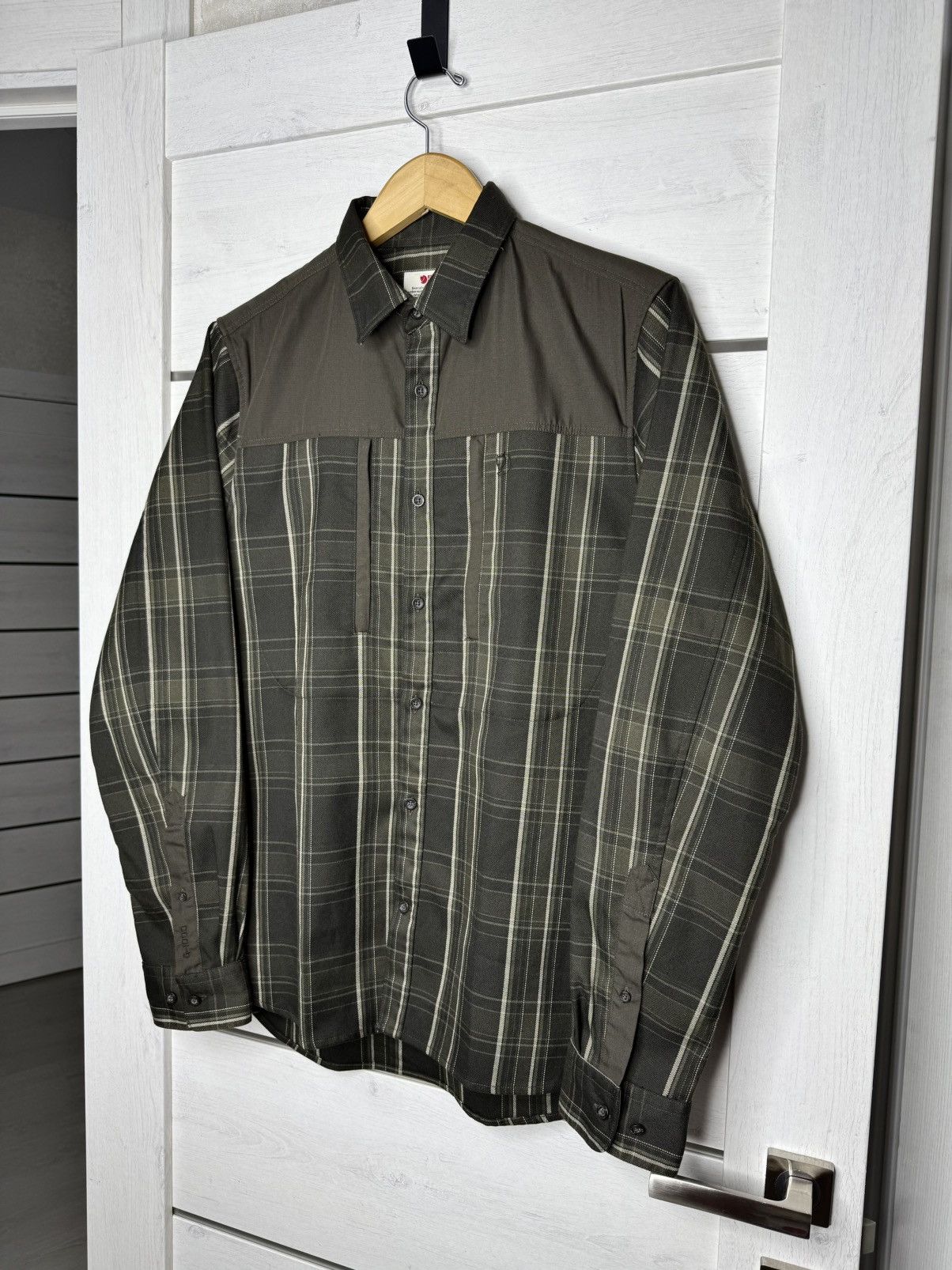 Fjallraven FjallRaven Singi Pro LS Shirt Olive Plaid G-1000 Gorpcore Size US S / EU 44-46 / 1 - 2 Thumbnail