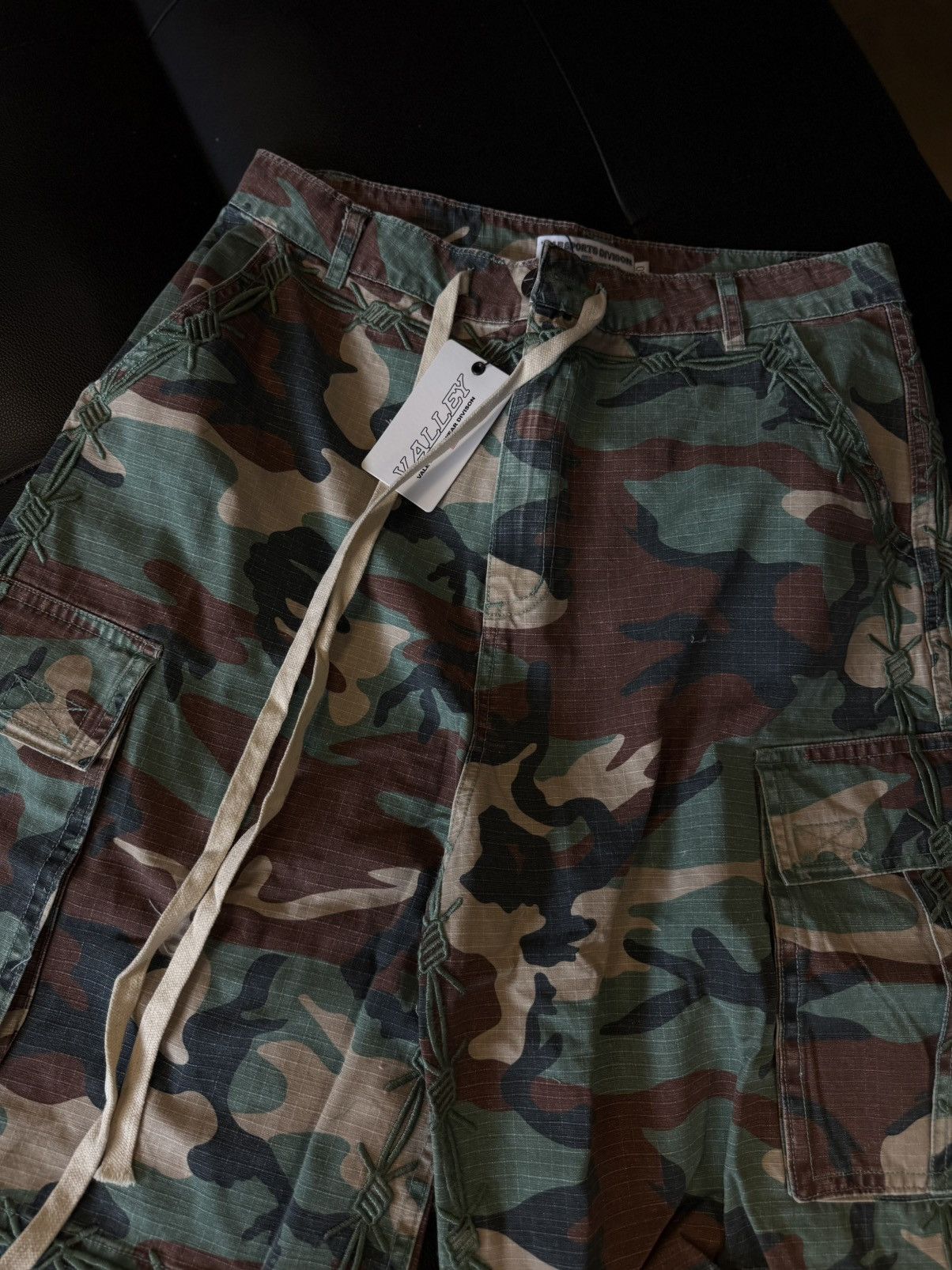 Vale Valley Green Camo Wire Shorts Size 30 (NEW) Size US 30 / EU 46 - 4 Thumbnail