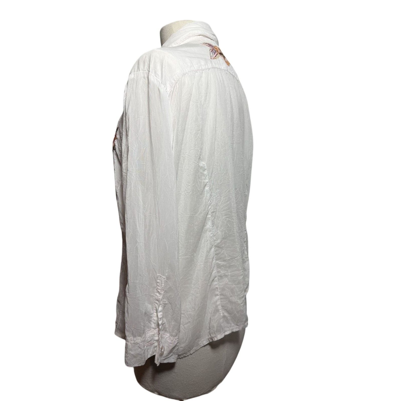 Johnny Was Johnny was white button down top with detailed embroidery Size XL / US 12-14 / IT 48-50 - 7 Thumbnail