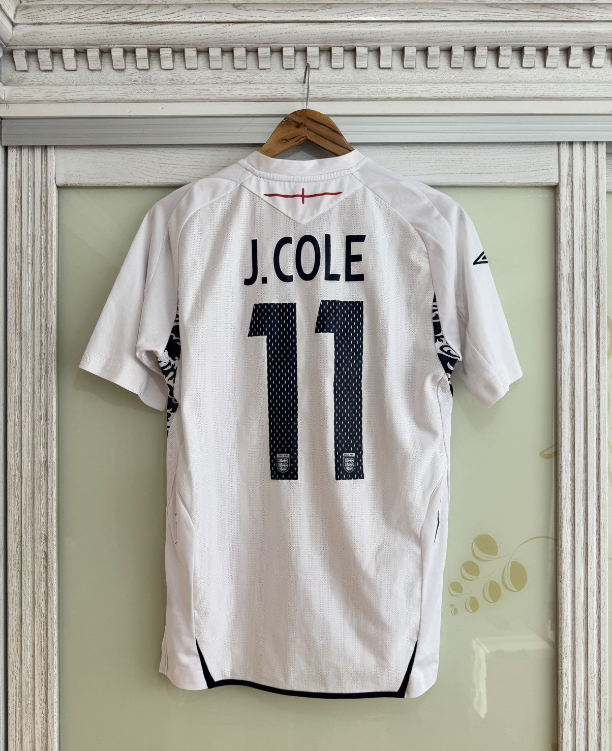 Umbro × Vintage J.Cole #11 England 2008-2009 Home Soccer Jersey Football Kit Size US S / EU 44-46 / 1 - 2 Thumbnail