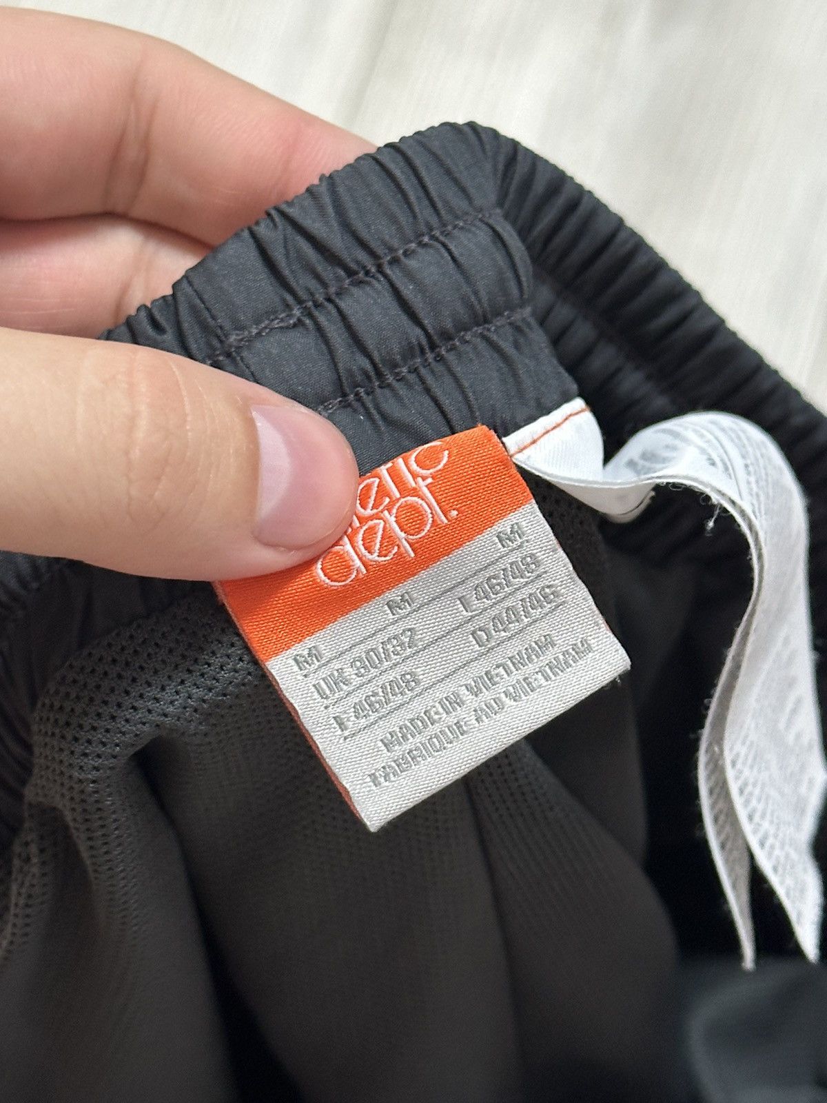 Nike Vintage Nike Track Y2K Pants Drill Nylon Gorpcore Joggers Size US 32 / EU 48 - 3 Thumbnail