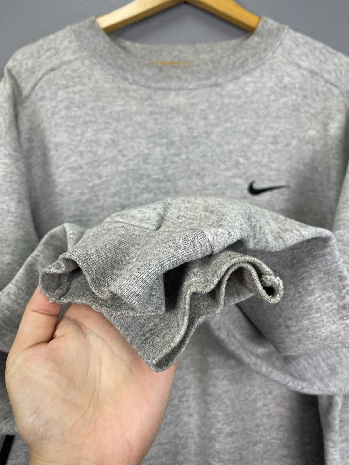 Nike Vintage 90s Nike Swoosh Sweatshirt Size US L / EU 52-54 / 3 - 6 Thumbnail