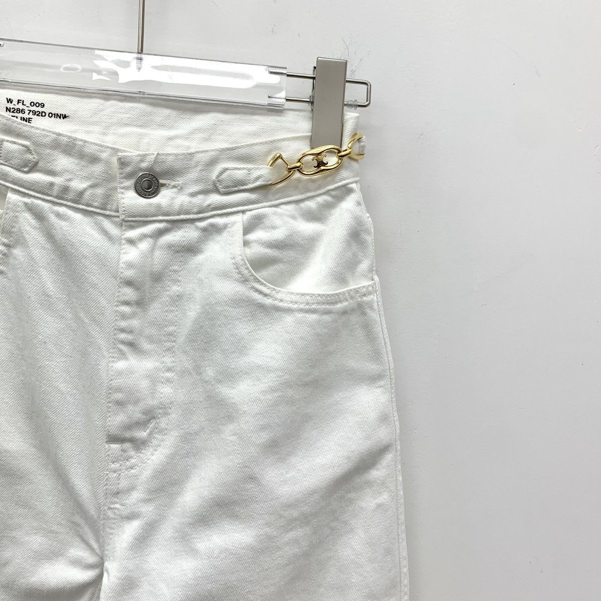 Celine Celine White Triomphe Chain Cotton Denim Casual Pants K26WX Size 25" / US 0 / IT 36 - 3 Thumbnail