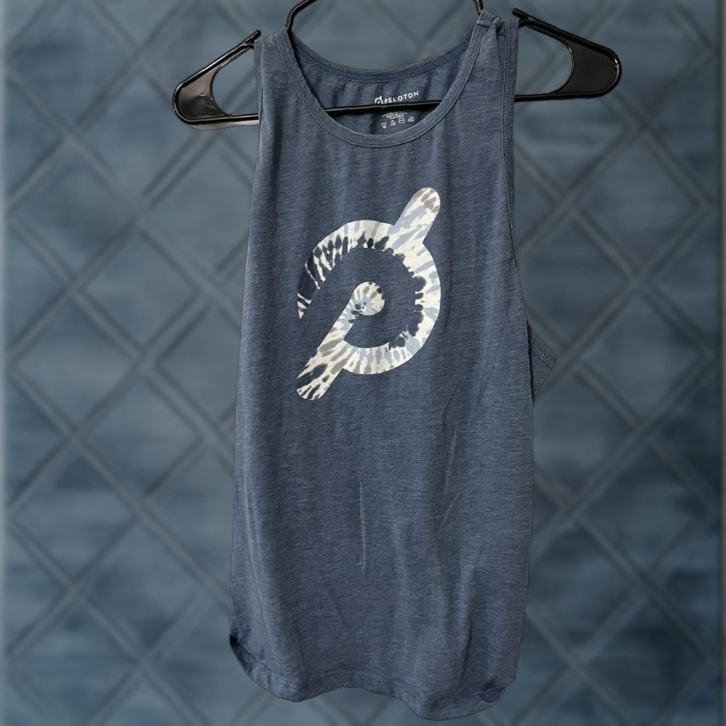 Logo 7 VINTAGE Peleton Women’s Tank Top Size M Sleeveless Racerback Blue Logo Casual Summer Size M / US 6-8 / IT 42-44 - 1 Thumbnail