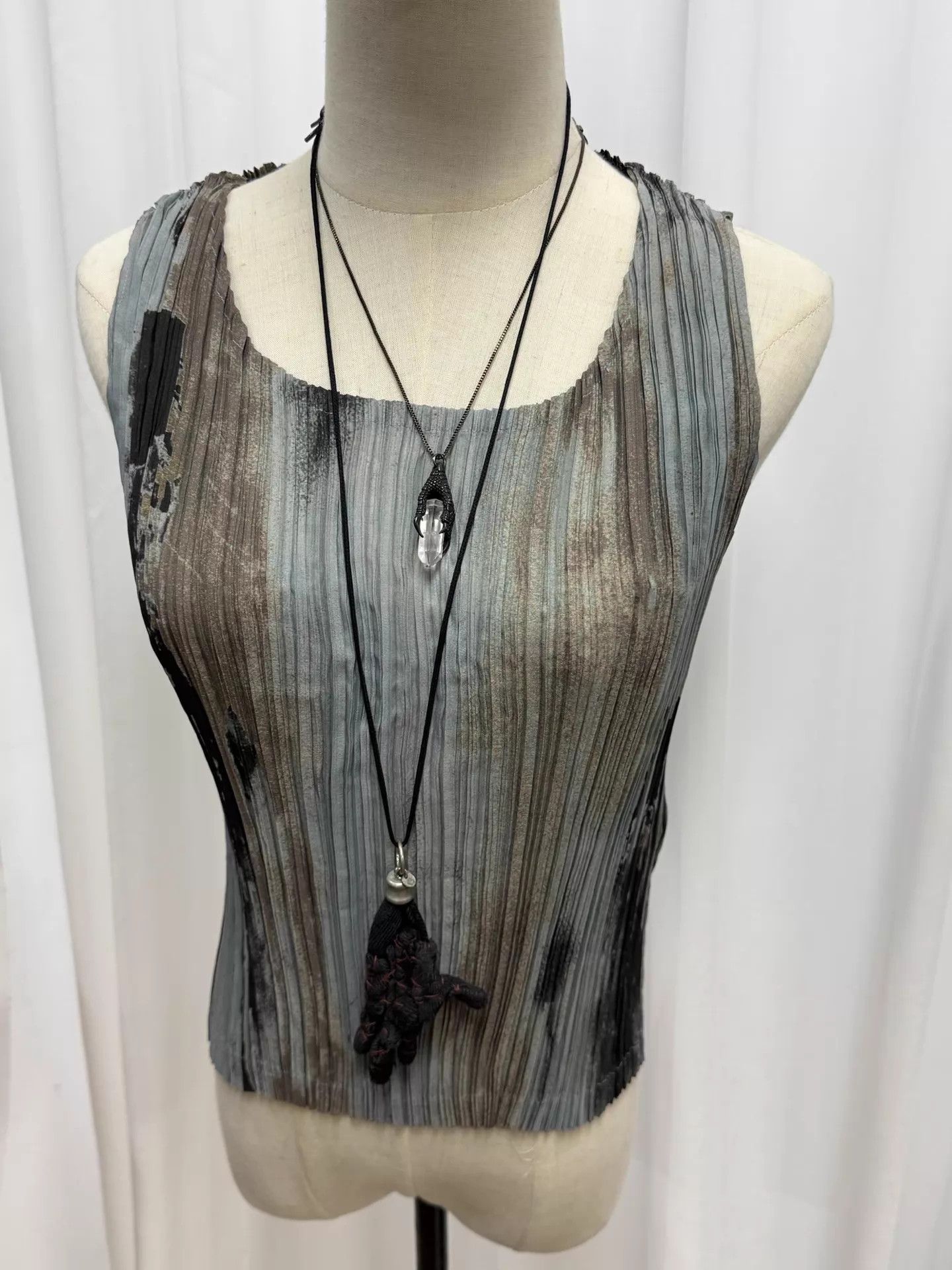Issey Miyake ISSEY MIYAKE Ink Blot Burned Pleated Vest Size ONE SIZE - 7 Thumbnail