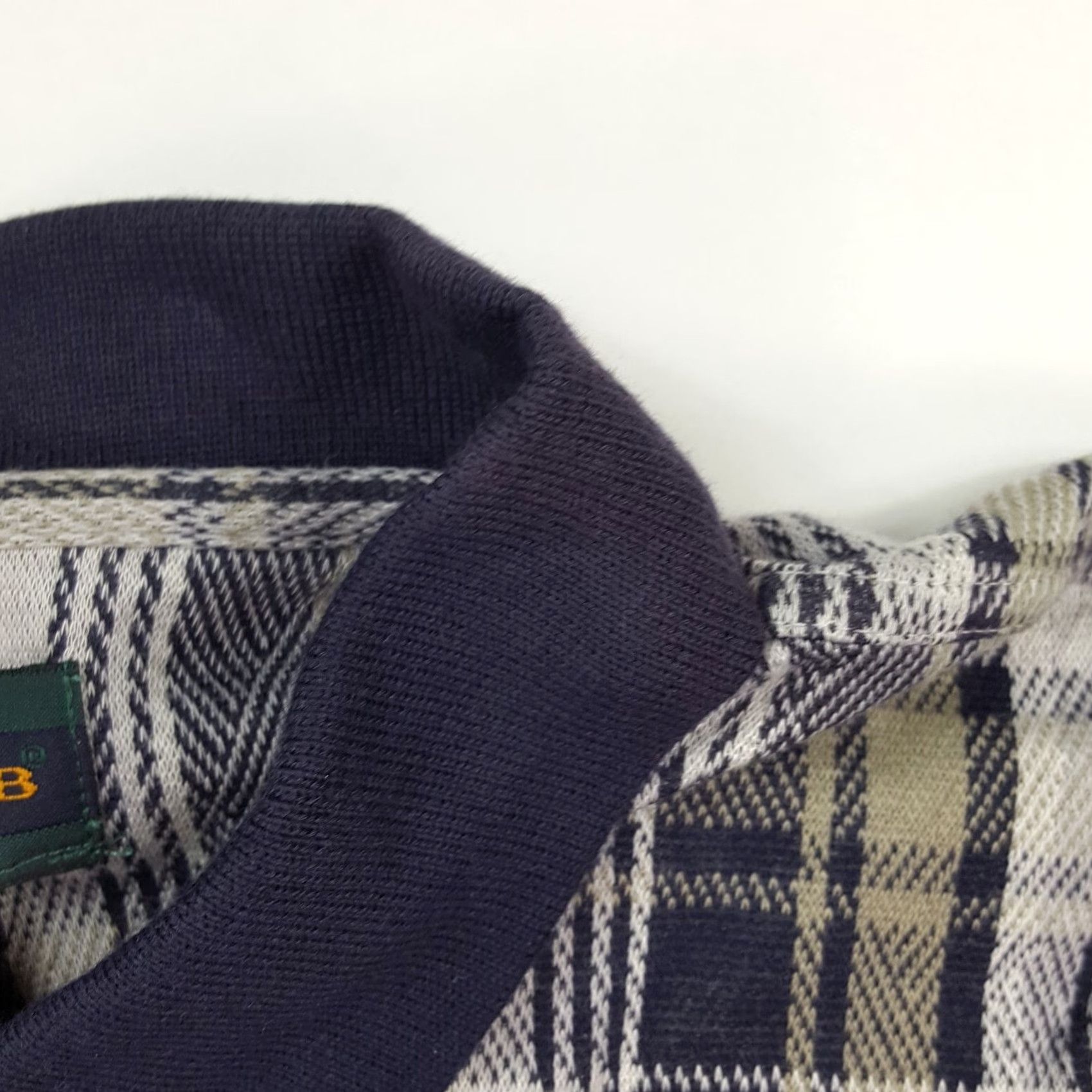 Izod VINTAGE IZOD Golf Polo Shirt Gray Plaid Collared Short Sleeve Men's XL Relaxed 90s Accessories: PGA, Tennis, Casual Mens Size US XL / EU 56 / 4 - 5 Thumbnail