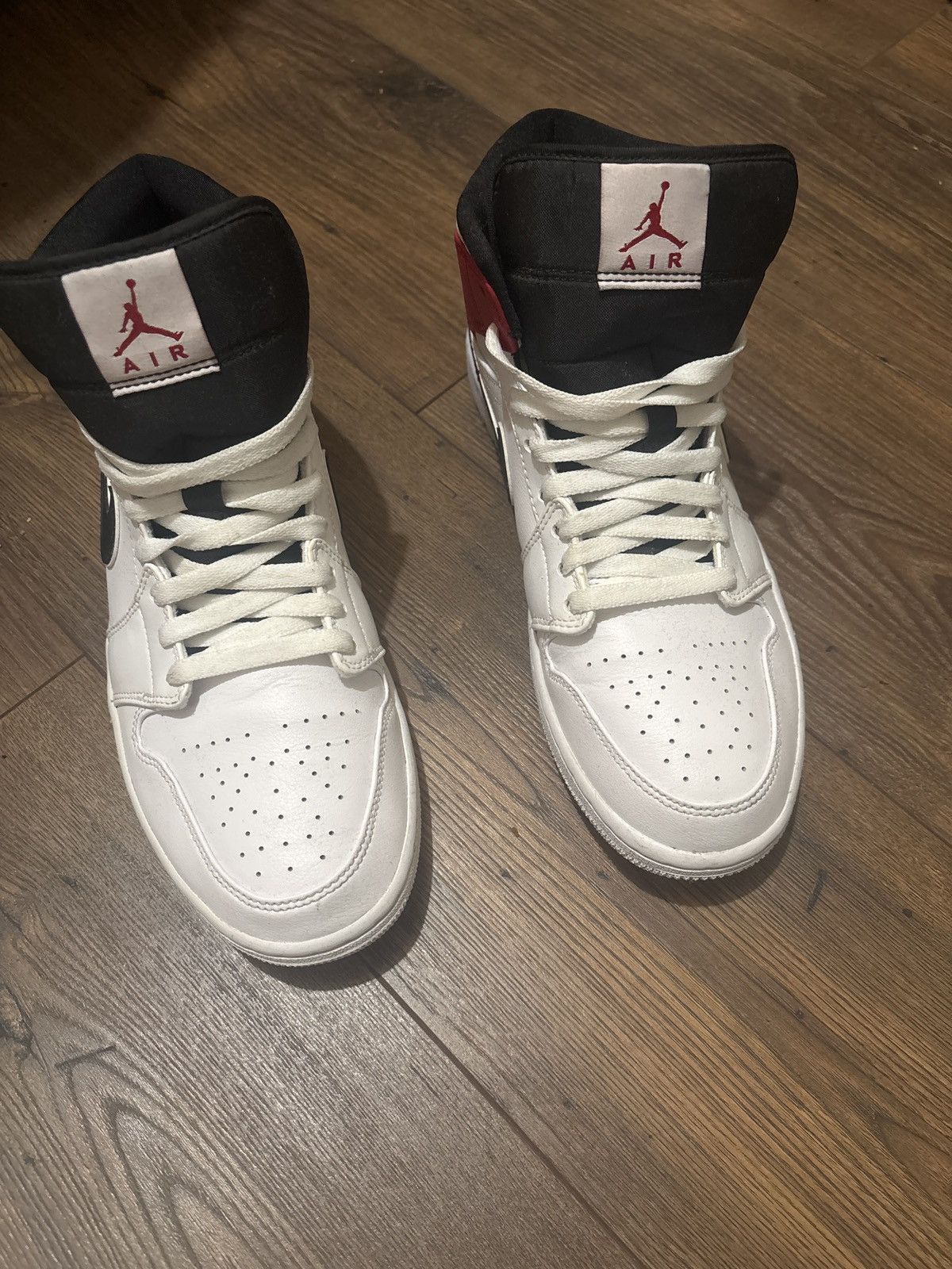 Jordan Brand Jordan 1 mid white Chicago Size US 10 / EU 43 - 6 Thumbnail