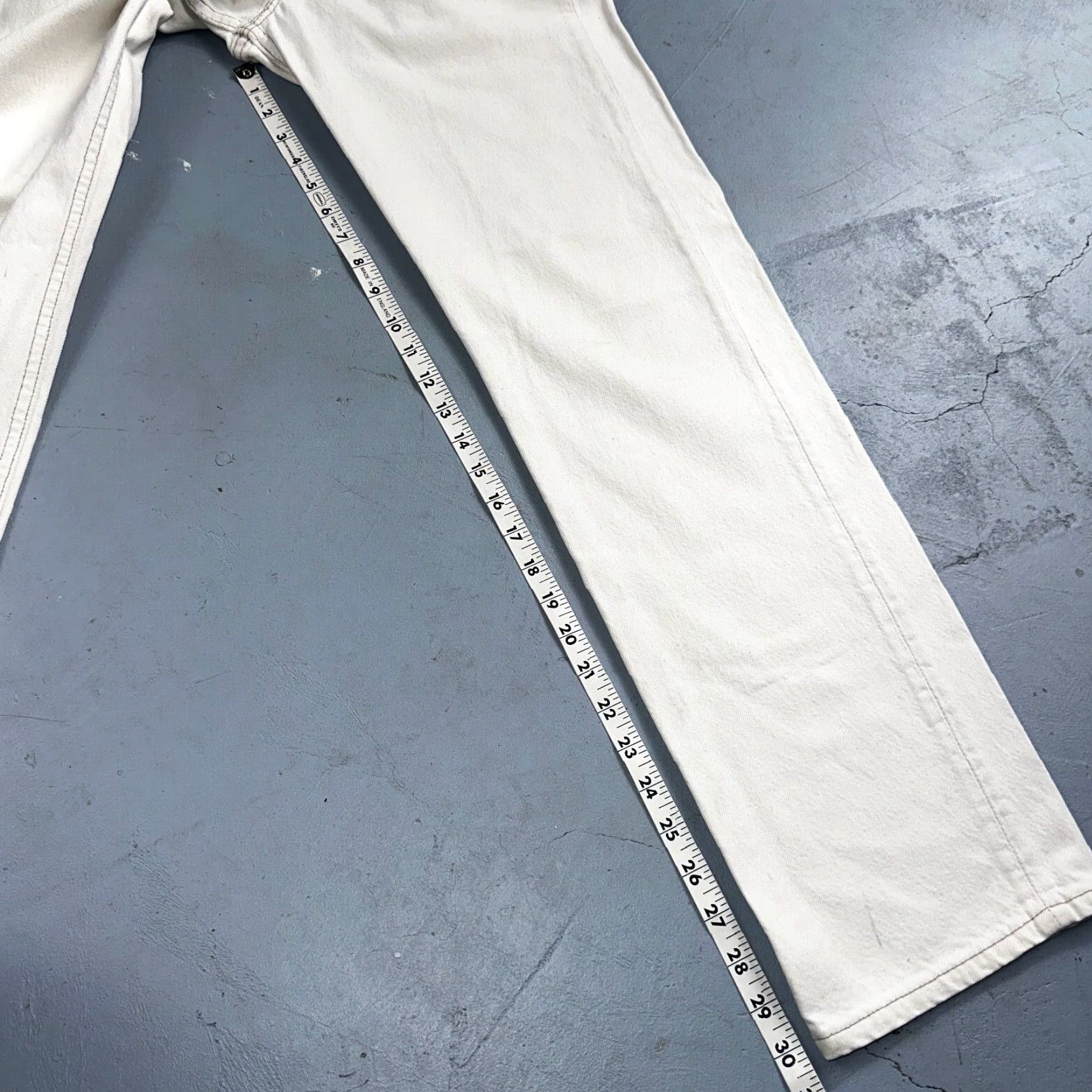 Levi's VINTAGE Levi's 501 Jeans Men 31x32 White Light Wash 90s USA Straight Leg Regular Denim 501 Series - 31x32 Mens Size US 31 - 5 Thumbnail