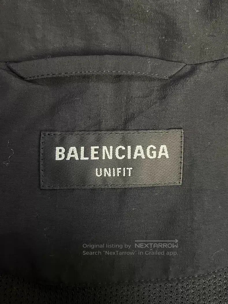 Balenciaga Balenciaga Solid Color Logo Printed Zip-Up Stand Collar Sp Size US M / EU 48-50 / 2 - 3 Thumbnail