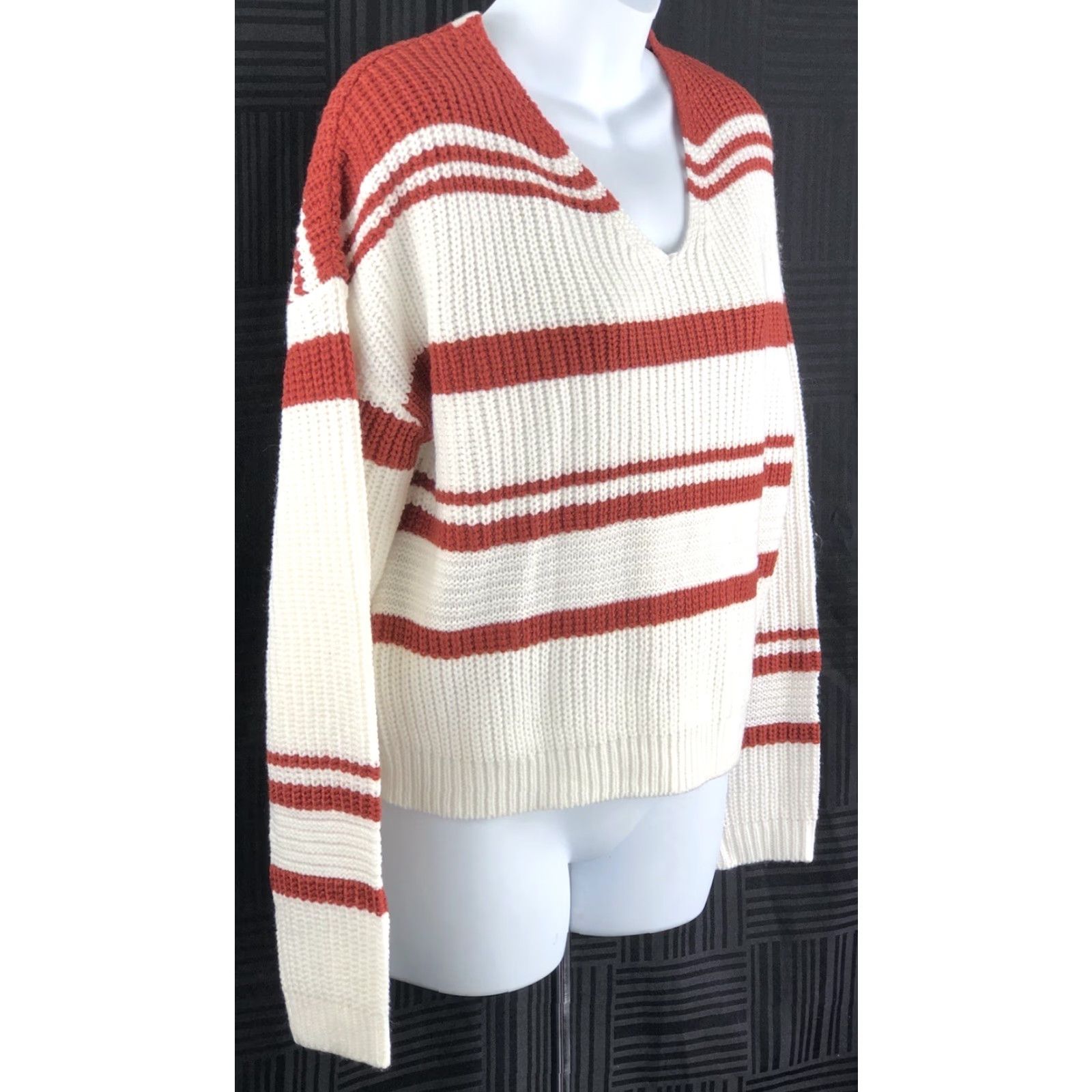 Vintage NWT Derek Heart Sweater L Ivory Brown V-Neck Criss Cross Laced Back Long Sleeve Shirt Women Size L / US 10 / IT 46 - 3 Thumbnail