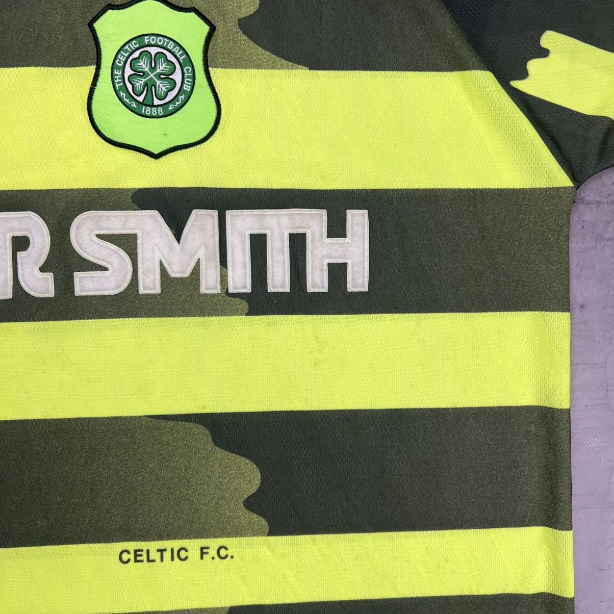 Umbro Rare! Celtic 1996/97 Umbro Soccer Jersey Shirt Vintage Size US XL / EU 56 / 4 - 14 Thumbnail