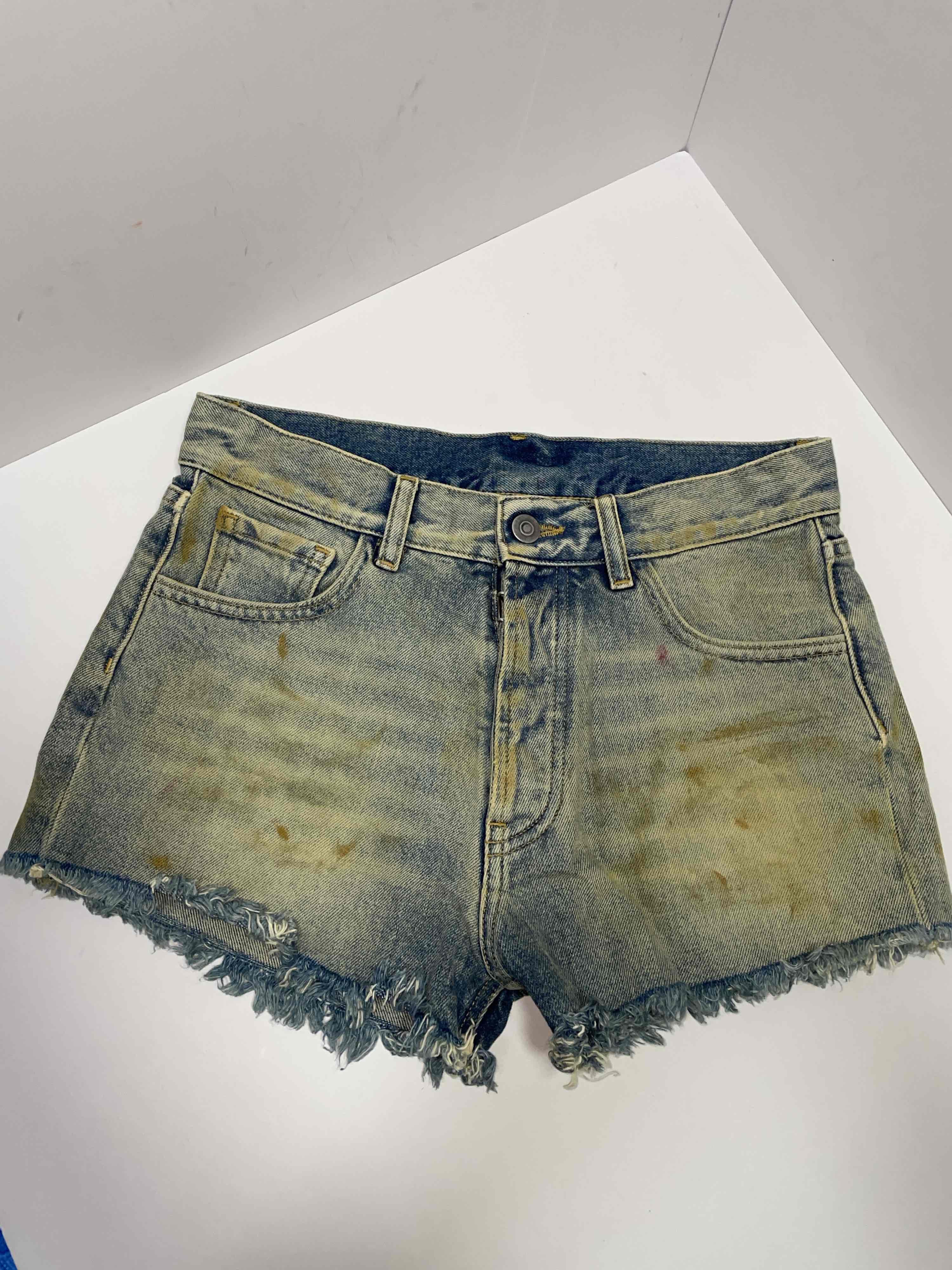 Maison Margiela Maison Margiela Distressed Denim Shorts Size 29 Size 29" - 1 Thumbnail