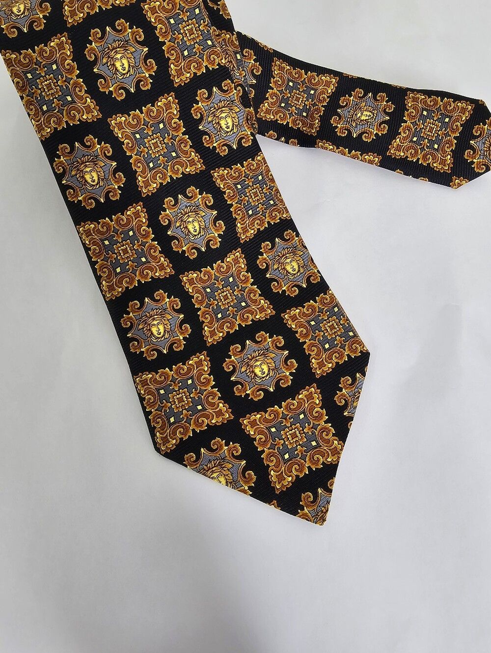 Versace Vintage Gianni Versace Medusa Baroque Silk Tie Navy Gold Size ONE SIZE - 2 Thumbnail