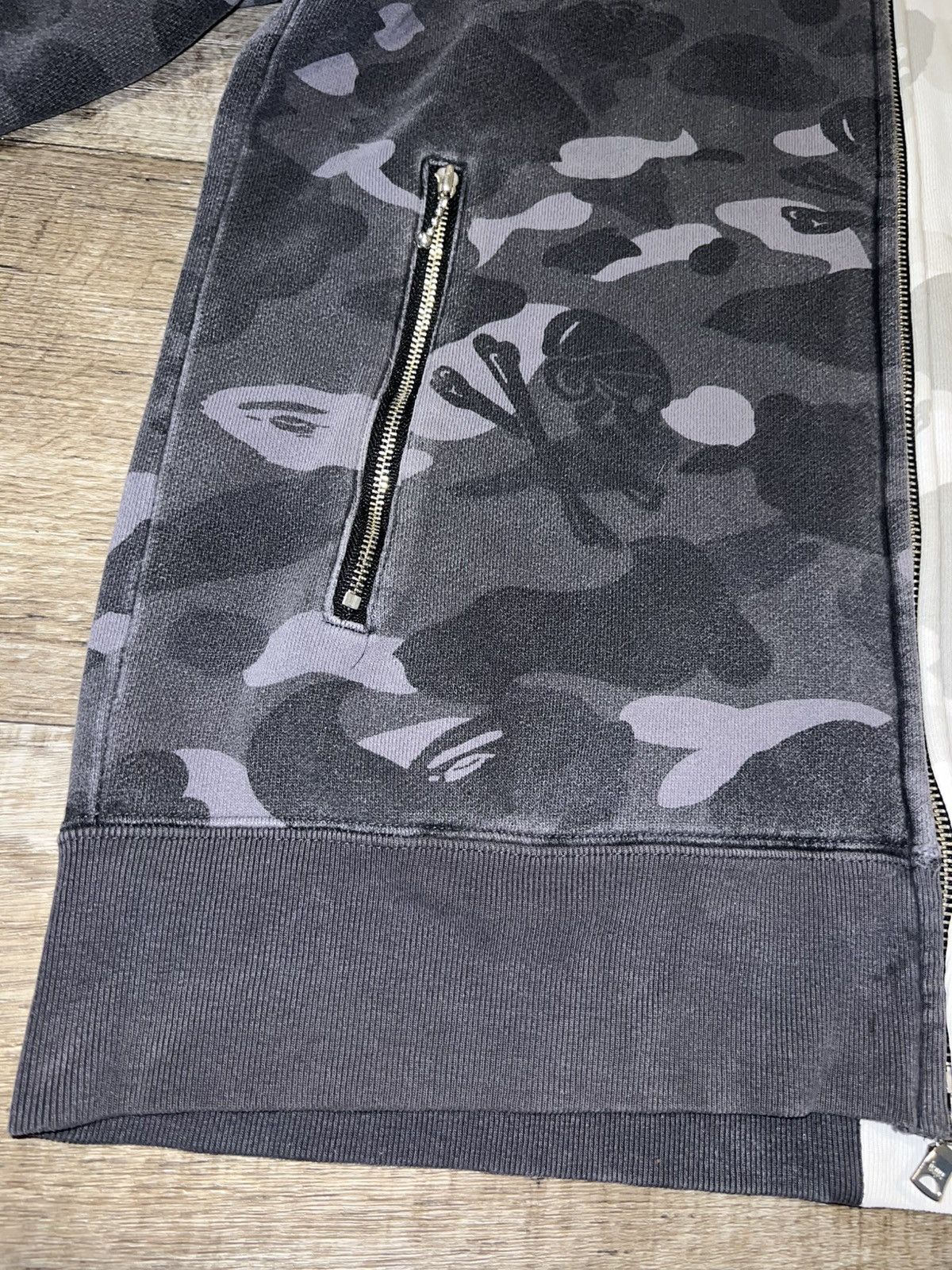 Bape × Neighborhood Bape x Neighborhood Split Camo Shark Full Zip Hoodie Size US S / EU 44-46 / 1 - 7 Thumbnail