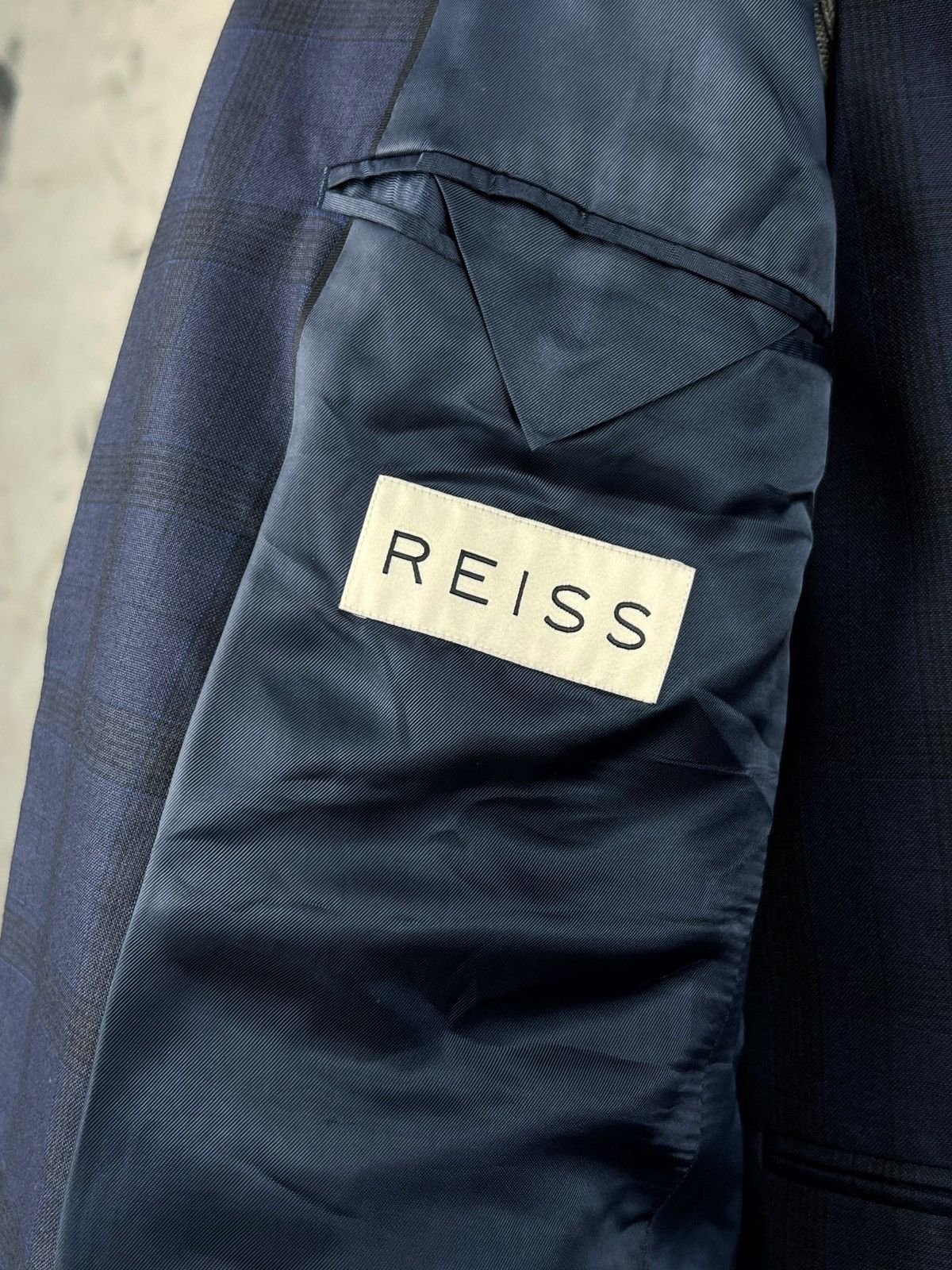 Reiss Reiss Three Piece Check Suit Jacket Vest Trousers Size S - M Size 40R - 8 Thumbnail