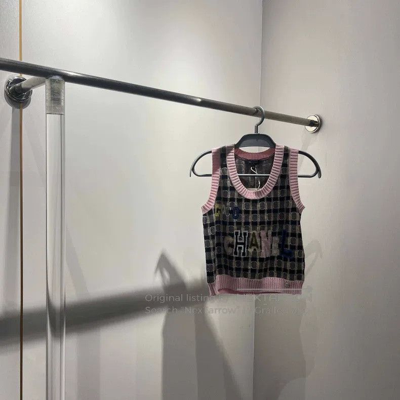 Chanel Chanel Slogan letter logo plaid sling Size XS / US 0-2 / IT 36-38 - 1 Thumbnail
