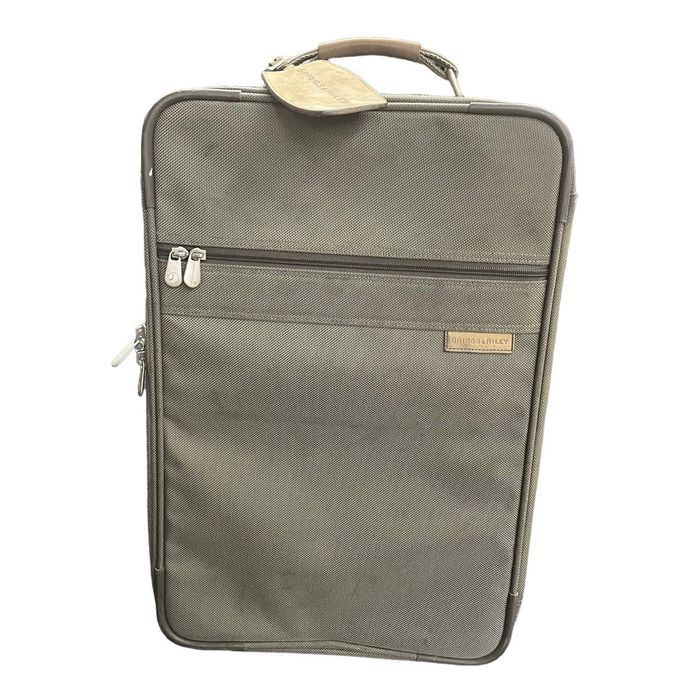 Briggs And Riley Briggs & Riley Baseline Lugguage Expandable Carry On ...