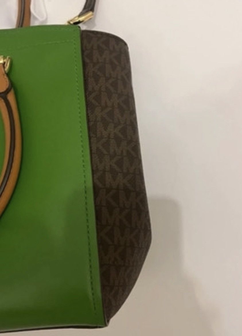 Michael Kors Michael Kors Handbag Green Brown Leather Size ONE SIZE - 5 Thumbnail