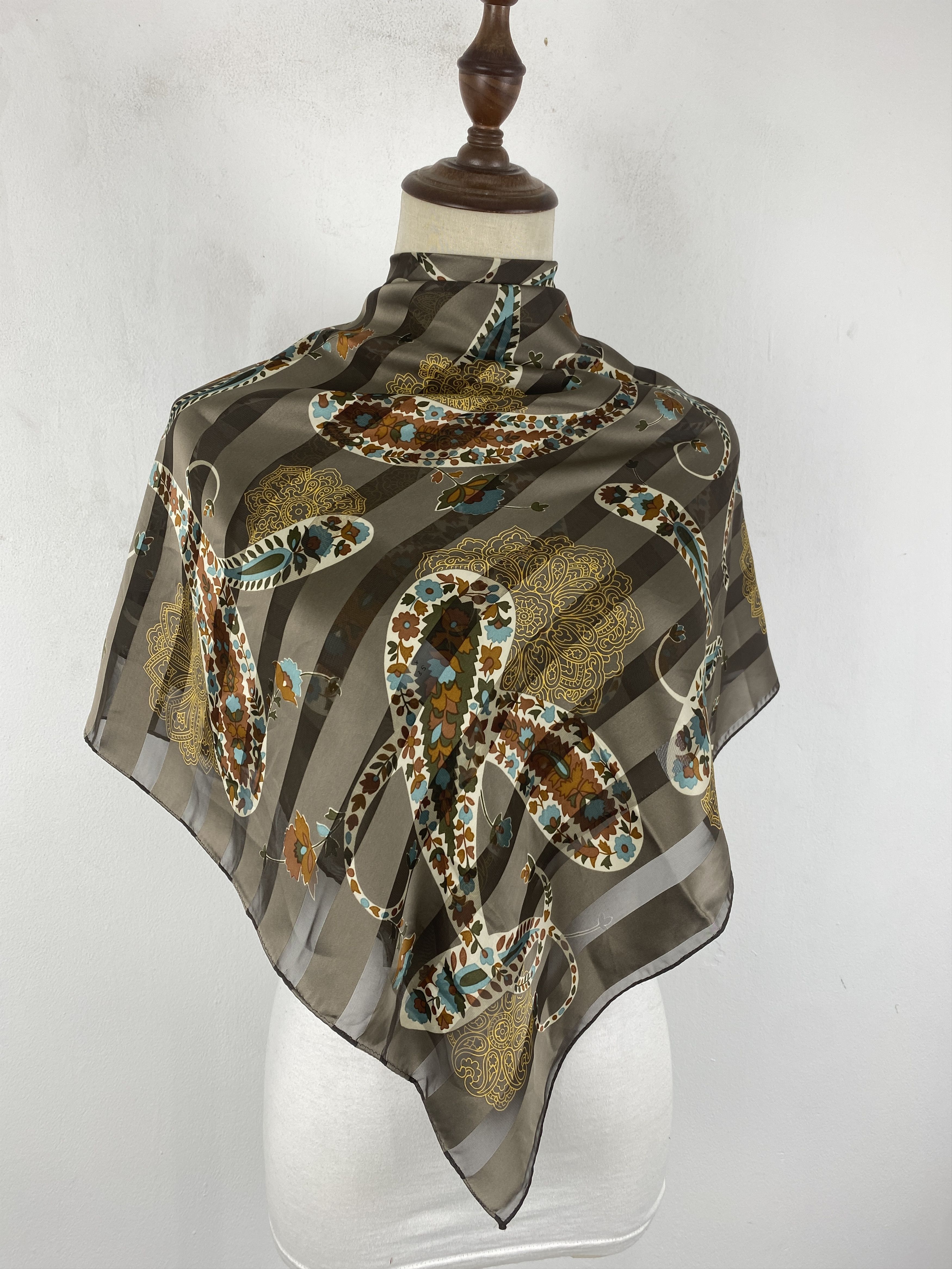 Japanese Brand Paisley Silk Scarf Shawl Babushka head Scarf SN0053 Size ONE SIZE - 2 Thumbnail