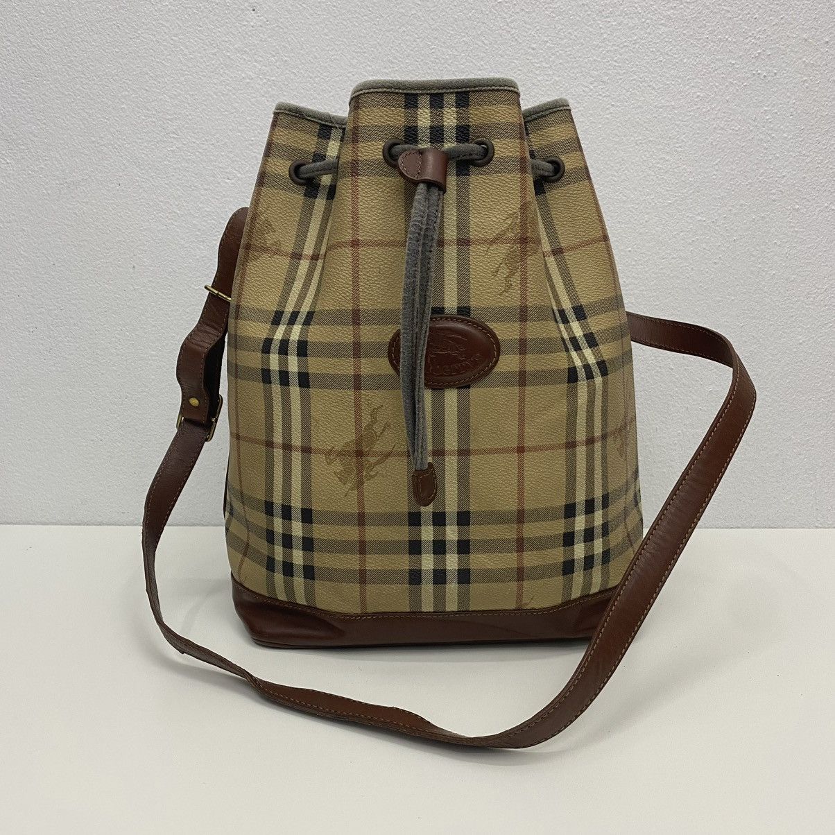 Burberry ‼️LASTDROP‼️BURBERRY NOVA CHECK BUCKET DRAWSTRING SHOULDER BAG Size ONE SIZE - 2 Thumbnail