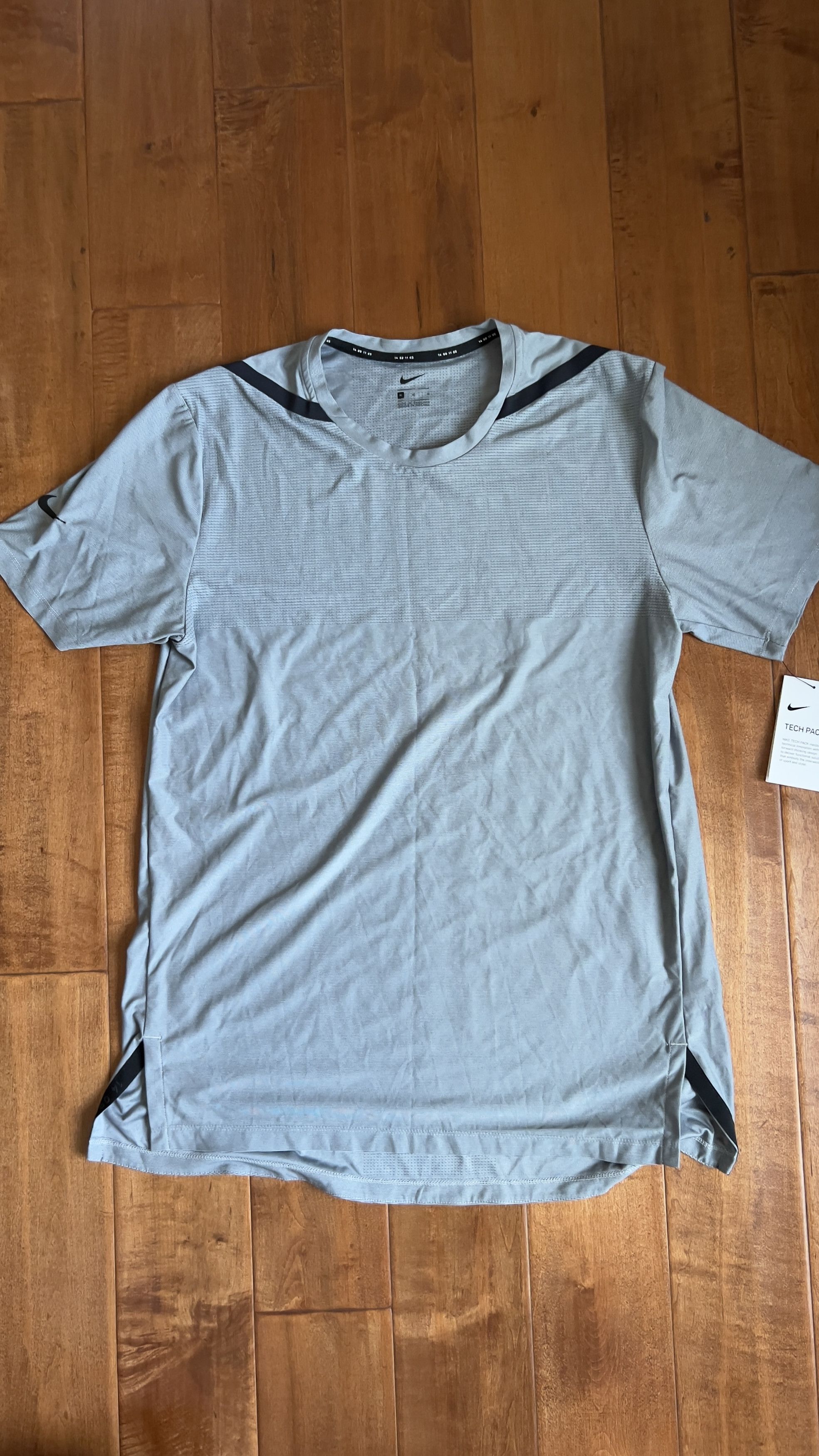 Nike Nike Tech Pack Tee Size US M / EU 48-50 / 2 - 1 Thumbnail